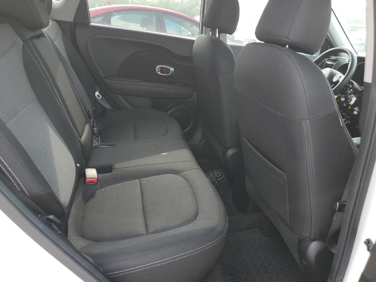 2018 KIA Soul VIN KNDJP3A52J7905330 Copart auction photo, vandalism / rear end damage thumbnail 11