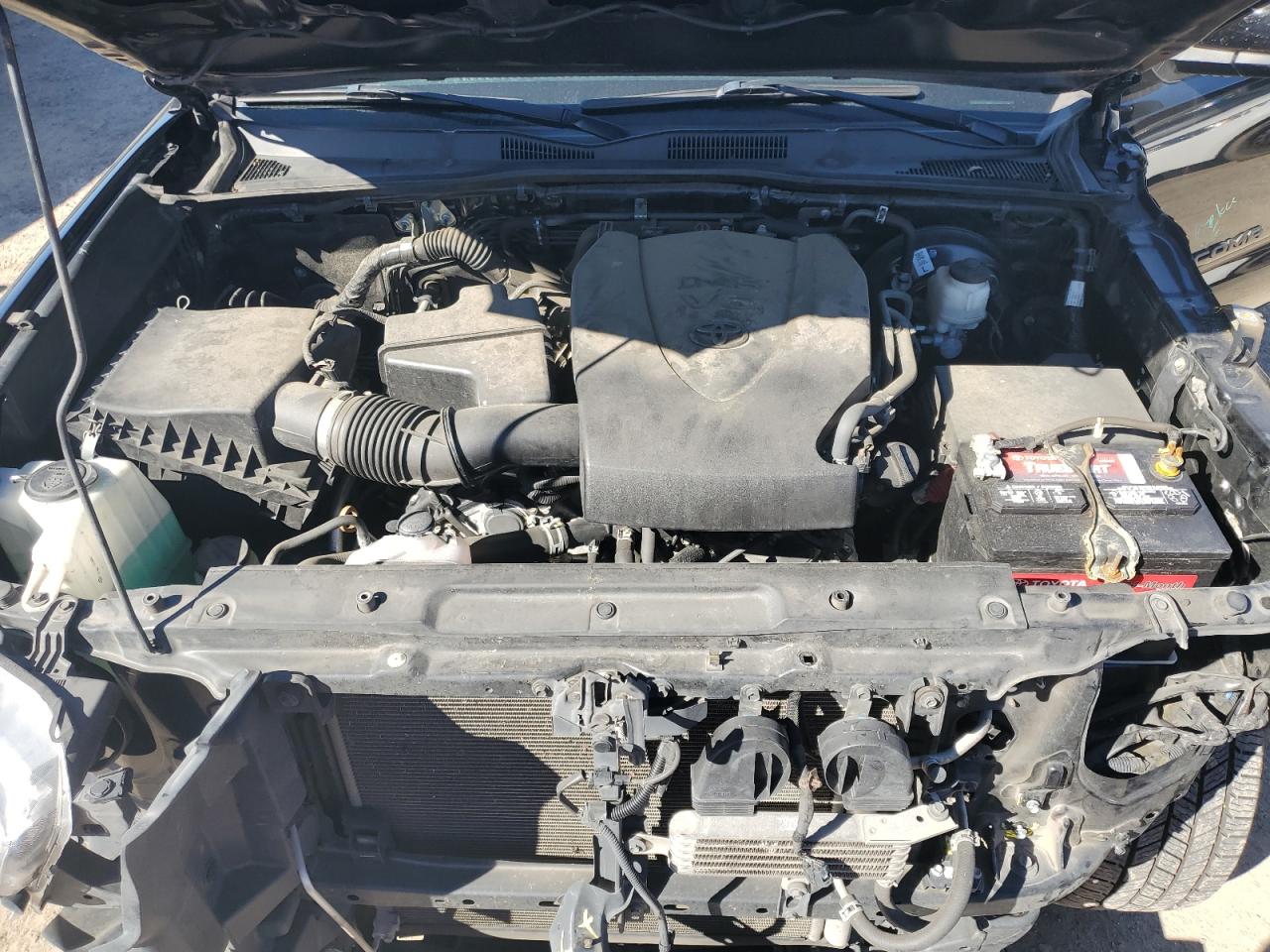 2020 Toyota Tacoma VIN 3TMAZ5CN2LM124397 Copart auction photo, front end / minor dent/scratches damage thumbnail 11
