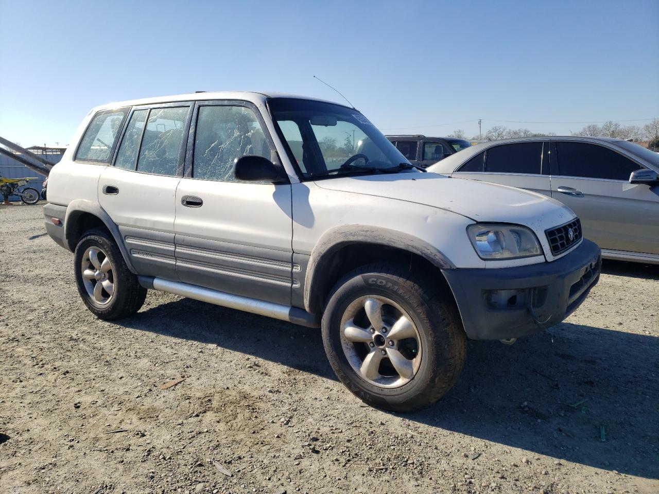 1999 Toyota RAV 4 VIN JT3HP10V8X7121252 Copart auction photo, front end / side damage thumbnail 4