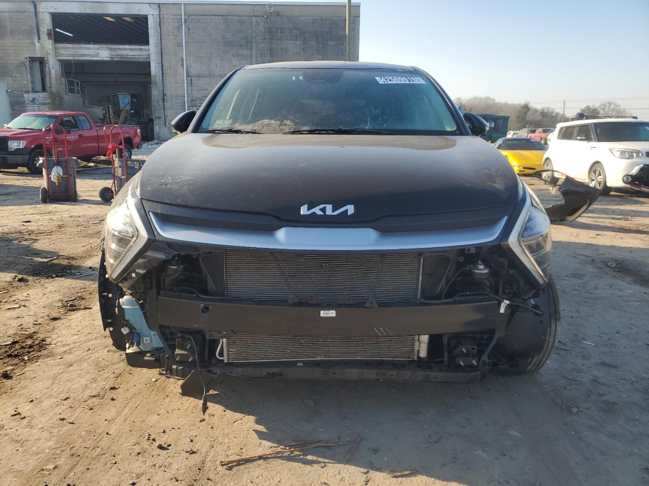 2024 KIA Sportage VIN KNDPUCDF3R7298518 Copart auction photo, front end / minor dent/scratches damage thumbnail 5