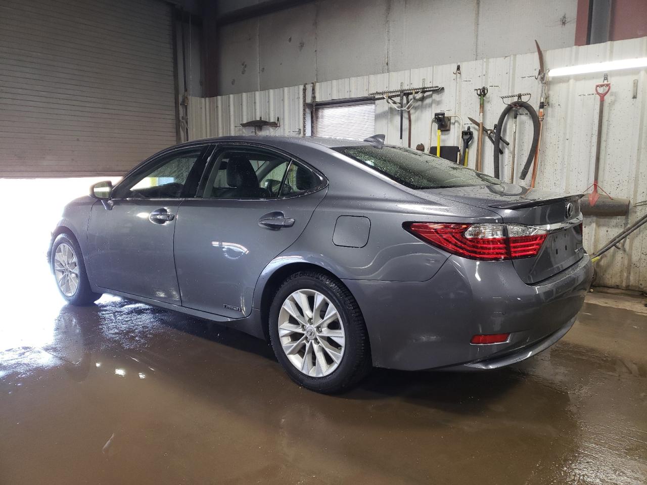 2015 Lexus ES VIN JTHBW1GG3F2085184 Copart auction photo, front end / minor dent/scratches damage thumbnail 2
