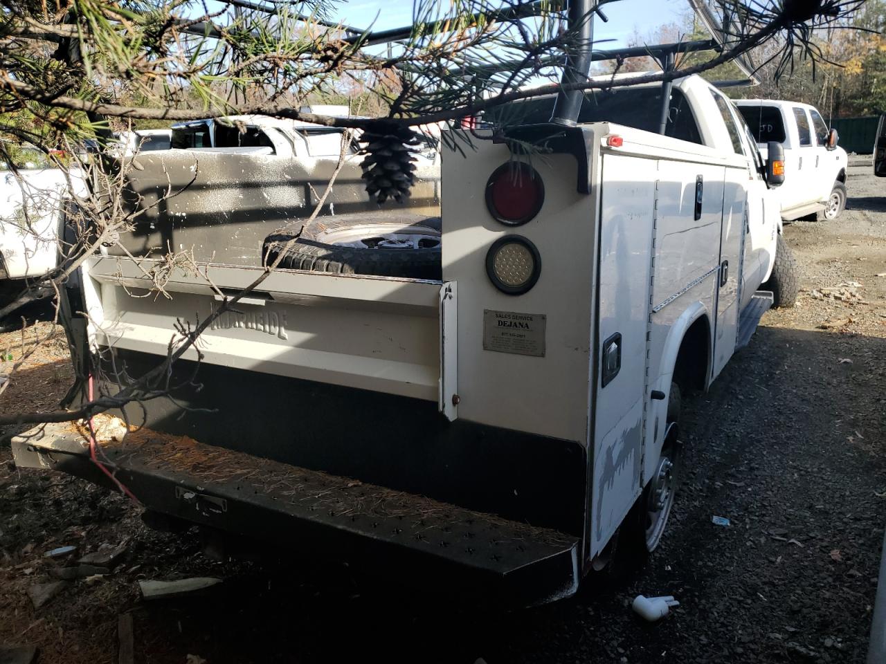 2015 Ford F350 VIN 1FT8W3BTXFEC40081 Copart auction photo, all over damage thumbnail 3