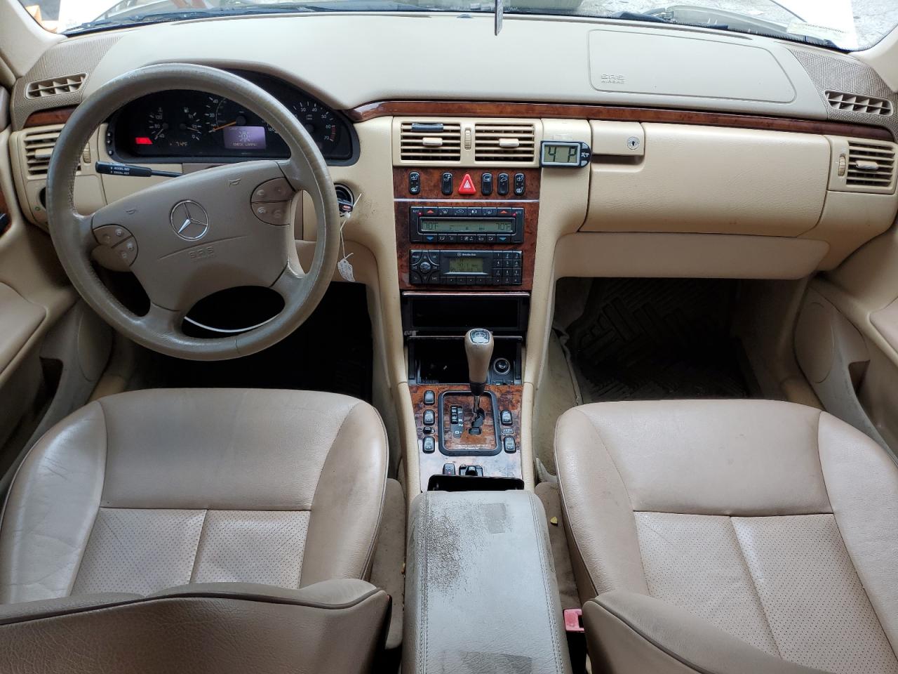 2000 Mercedes-Benz E-klasse VIN WDBJF82J7YX031531 Copart auction photo, side damage thumbnail 8