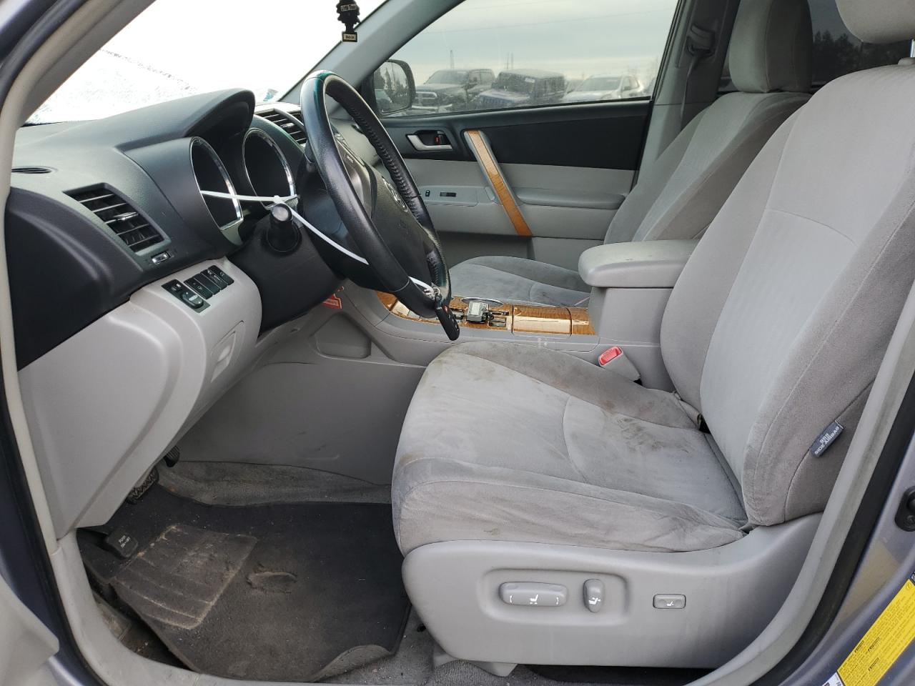 2008 Toyota Highlander VIN JTEEW41A282004162 Copart auction photo, side damage thumbnail 7