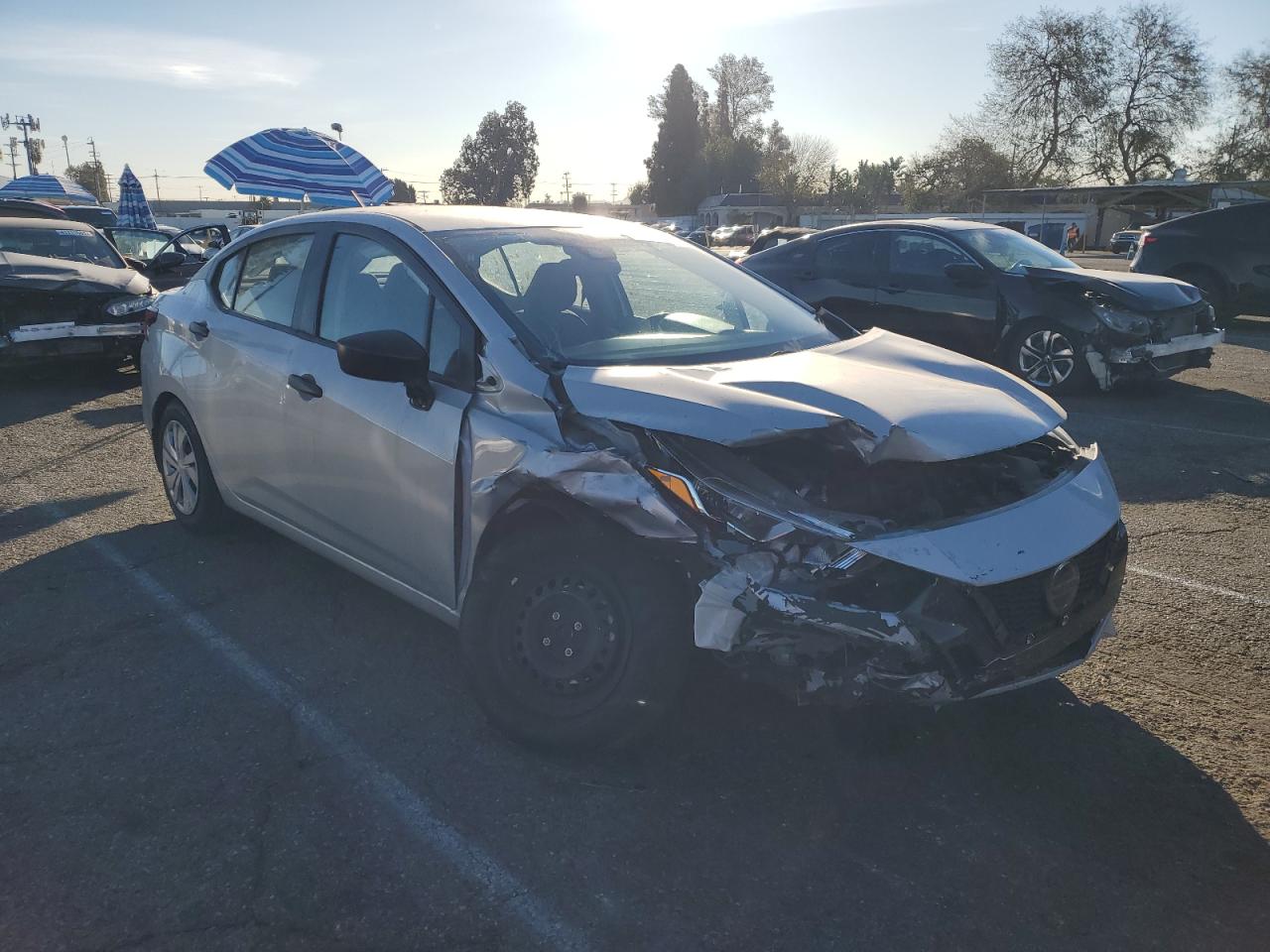 2020 Nissan Versa VIN 3N1CN8DV5LL839736 Copart auction photo, front end / minor dent/scratches damage thumbnail 4