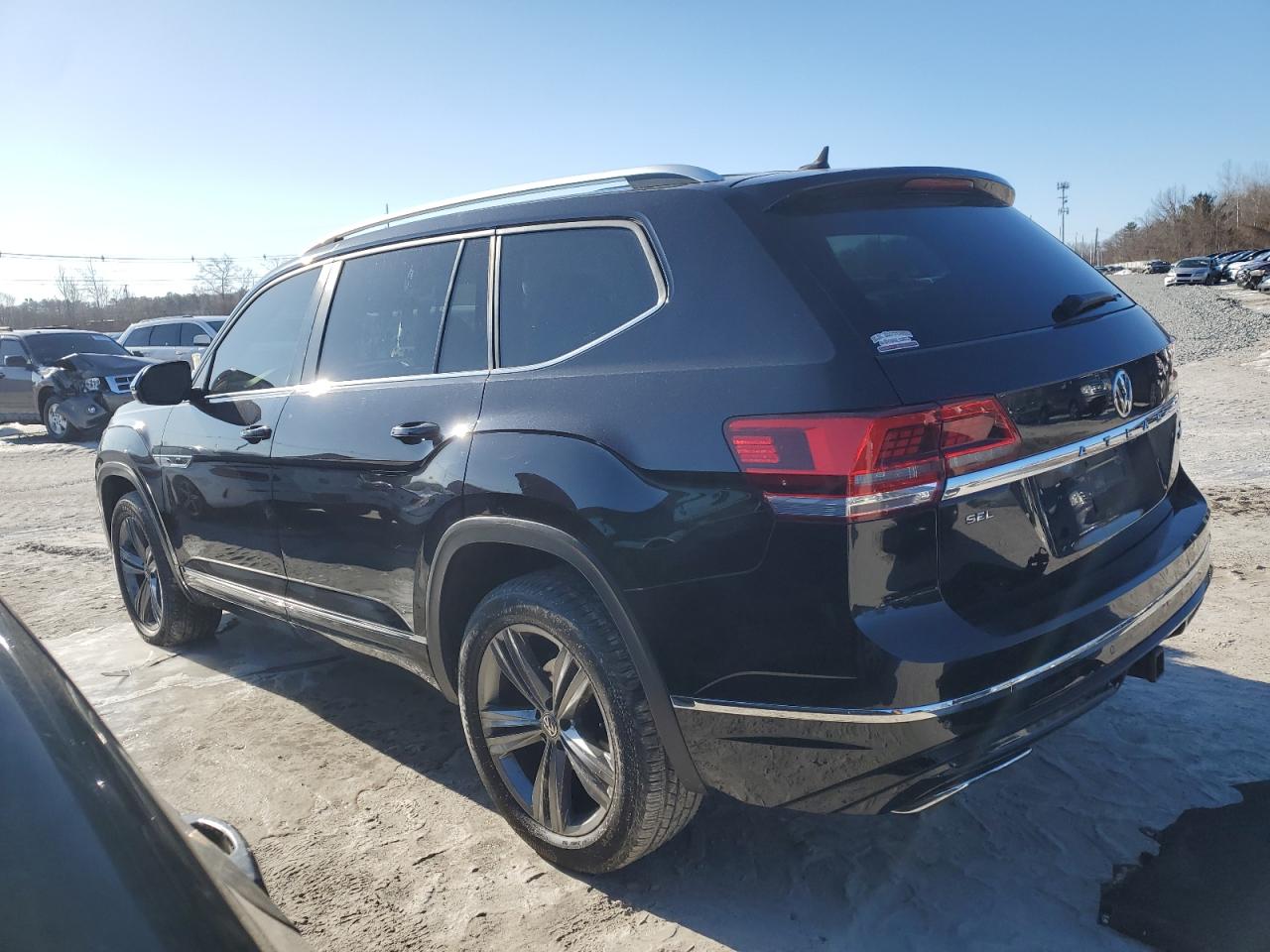 2019 Volkswagen Atlas VIN 1V2RR2CA3KC546952 Copart auction photo, minor dent/scratches damage thumbnail 2