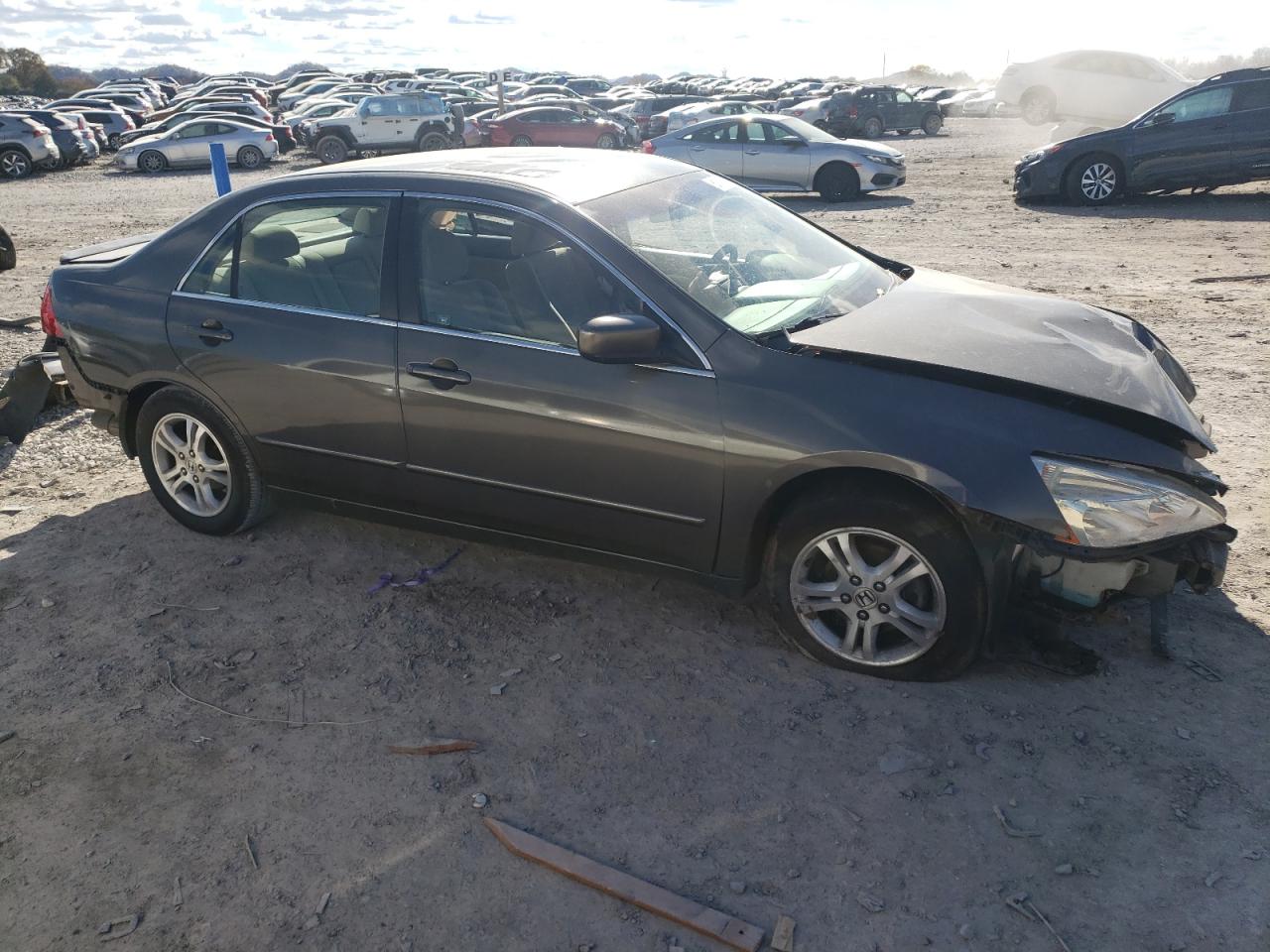2006 Honda Accord VIN 1HGCM56736A072284 Copart auction photo, all over / mechanical damage thumbnail 4