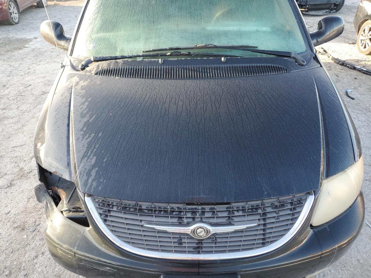2003 Chrysler Town & Country VIN 2C8GT54L73R207873 Copart auction photo, front end / minor dent/scratches damage thumbnail 13
