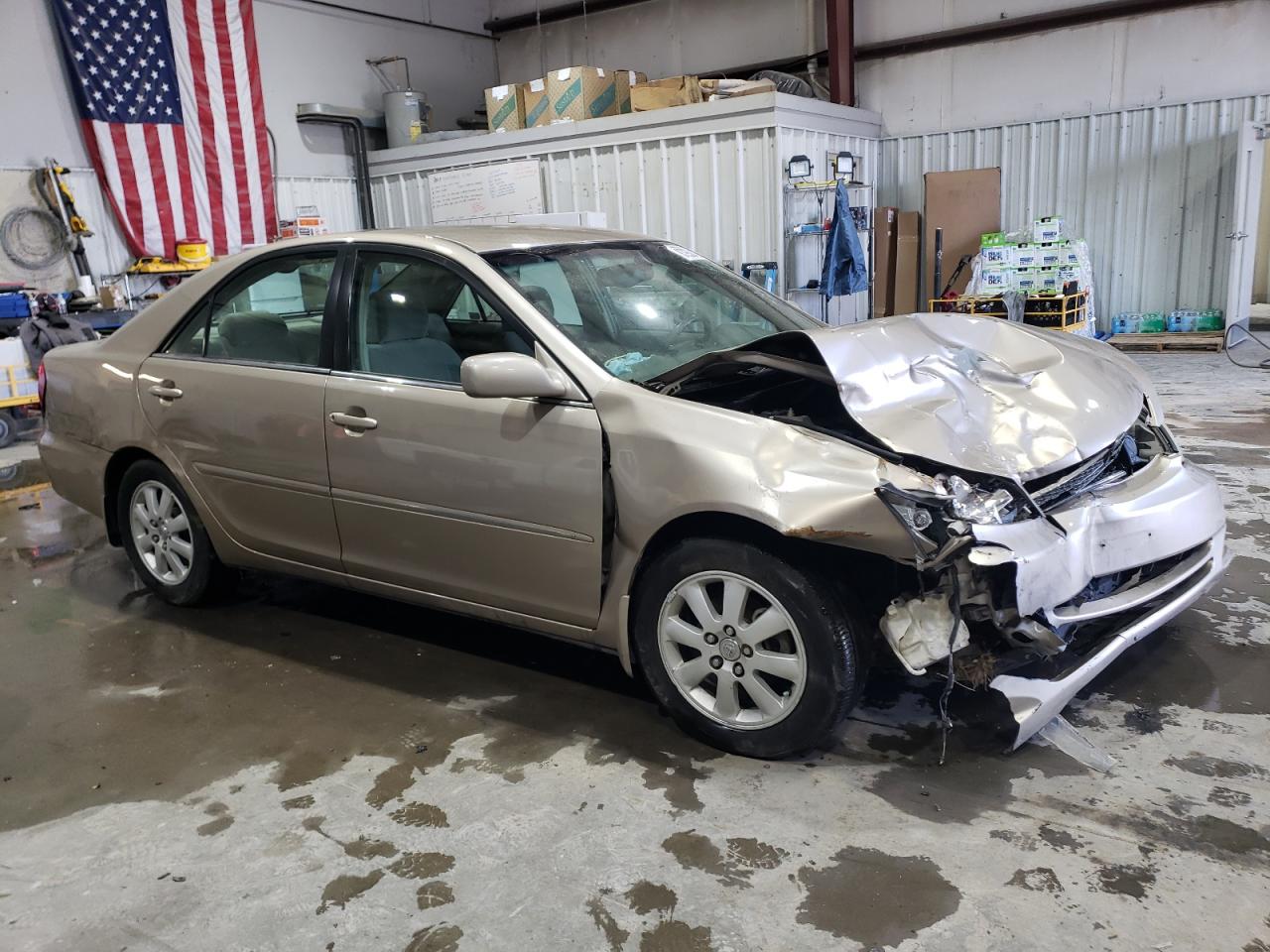 2002 Toyota Camry VIN 4T1BE32K72U023129 Copart auction photo, front end damage thumbnail 4