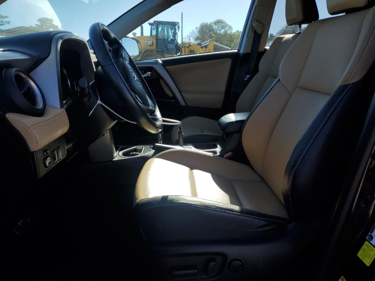 2017 Toyota RAV 4 VIN 2T3YFREV0HW363271 Copart auction photo, front end damage thumbnail 7