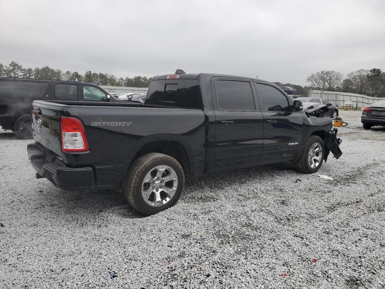 2021 RAM 1500 VIN 1C6RREFT4MN629630 Copart auction photo, front end / minor dent/scratches damage thumbnail 3