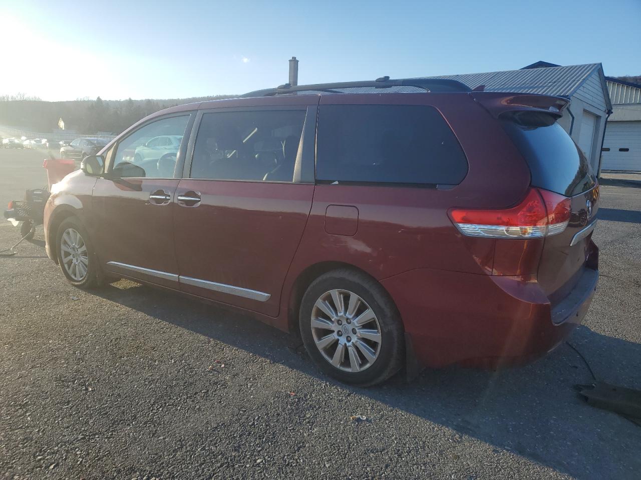 2014 Toyota Sienna VIN 5TDDK3DC1ES089034 Copart auction photo, side damage thumbnail 2