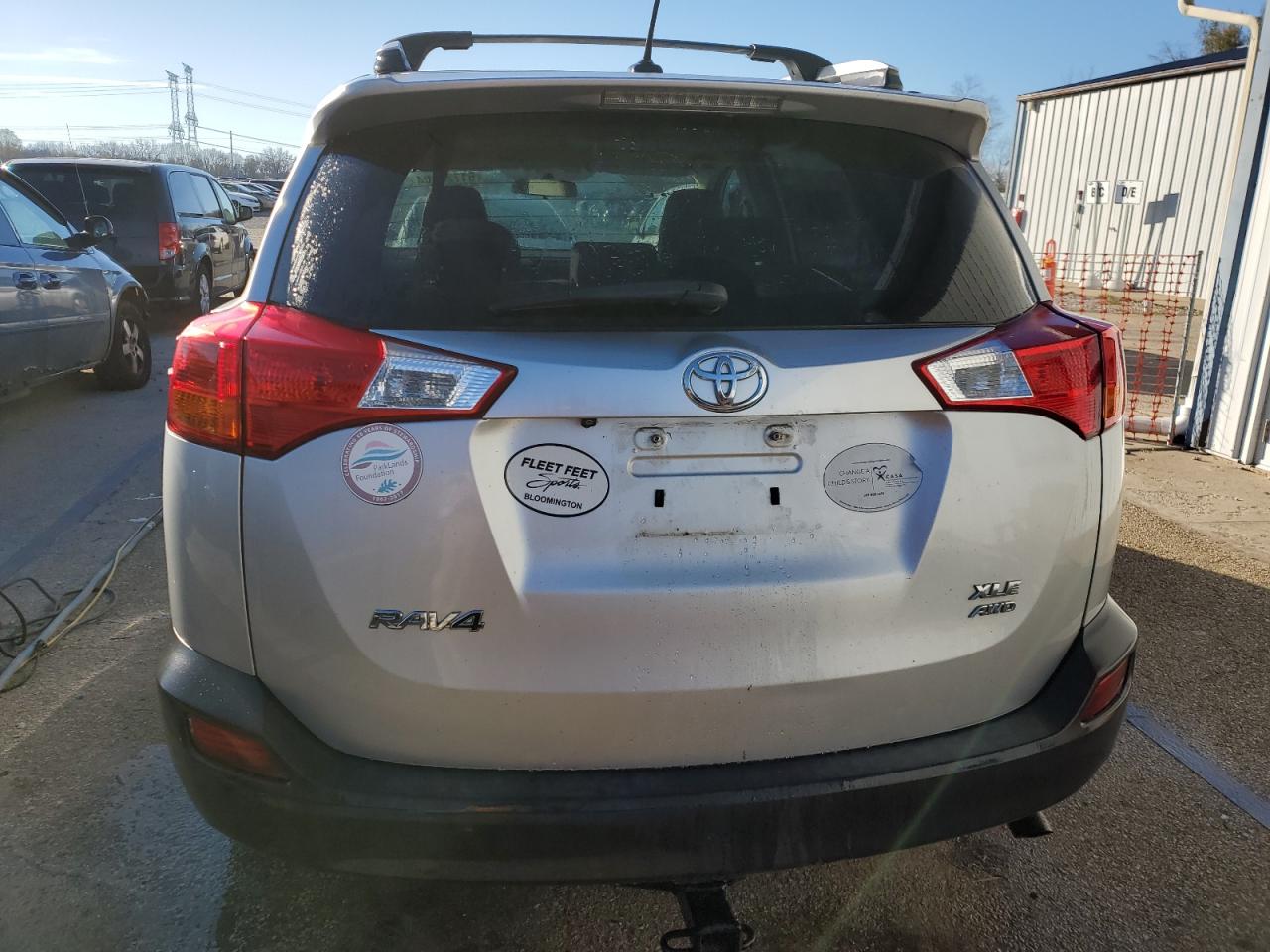 2014 Toyota RAV 4 VIN 2T3RFREV3EW128766 Copart auction photo, front end / minor dent/scratches damage thumbnail 6