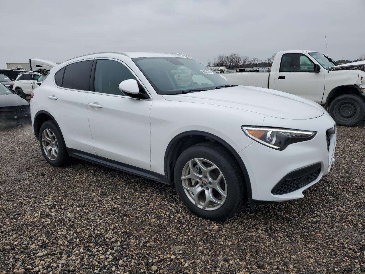 2019 Alfa Romeo Stelvio VIN ZASPAJAN8K7C50633 Copart auction photo, vandalism / mechanical damage thumbnail 4