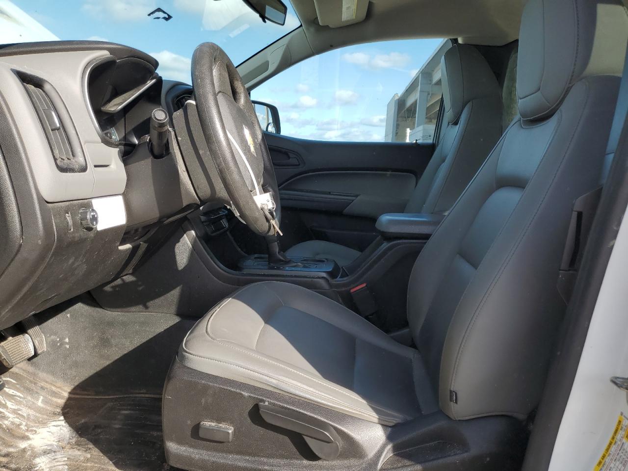 2019 Chevrolet Colorado VIN 1GCHSBEA0K1241015 Copart auction photo, side / minor dent/scratches damage thumbnail 7