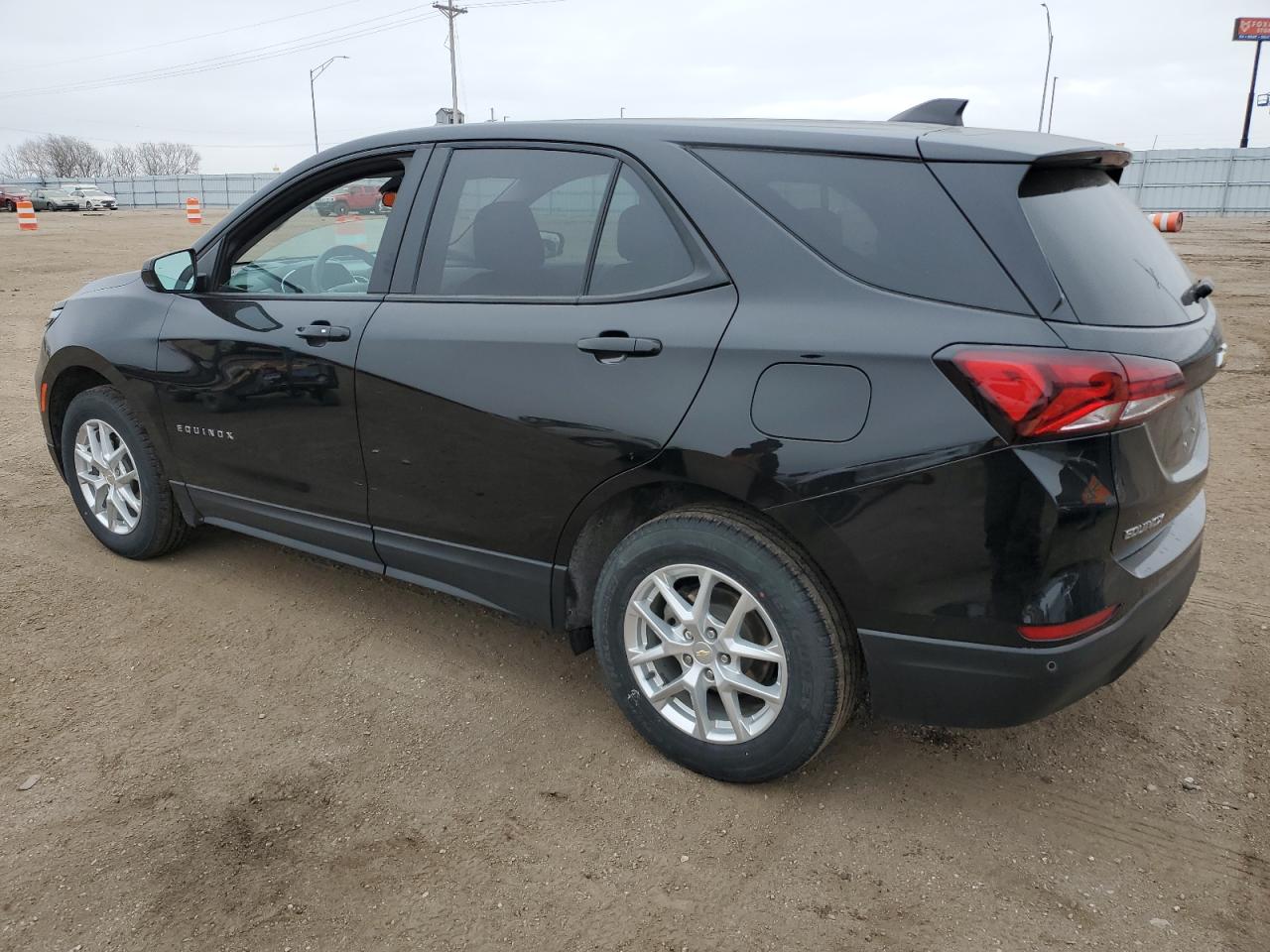 2022 Chevrolet Equinox VIN 2GNAX5EV2N6118638 Copart auction photo, normal wear damage thumbnail 2