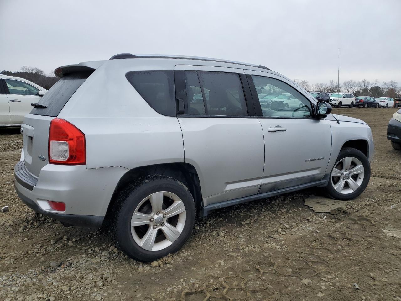 2011 Jeep Compass VIN 1J4NF1FB4BD134888 Copart auction photo, front end / side damage thumbnail 3