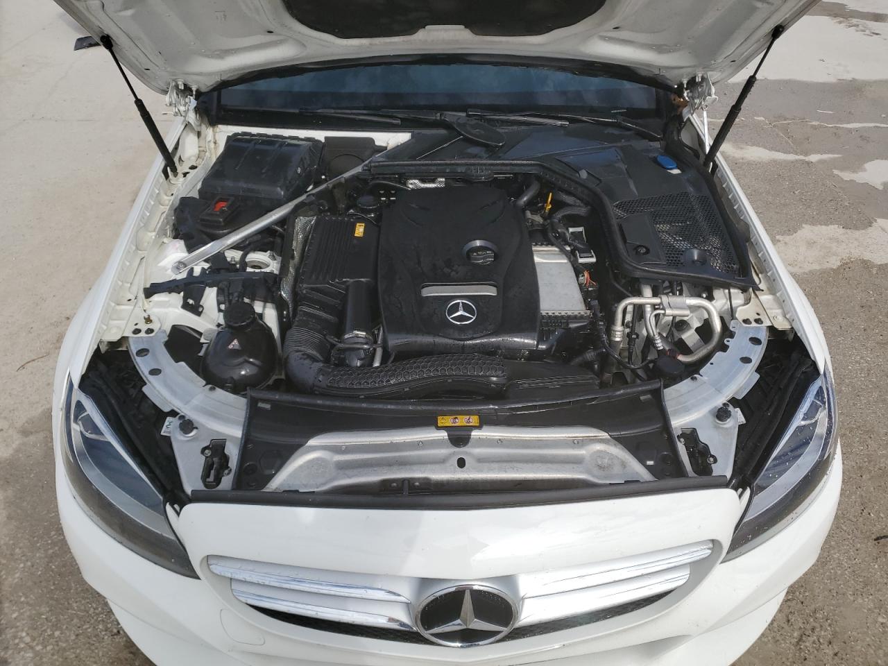 2016 Mercedes-Benz C-klasse VIN WDDWF4JB7GR170786 Copart auction photo, front end / minor dent/scratches damage thumbnail 11