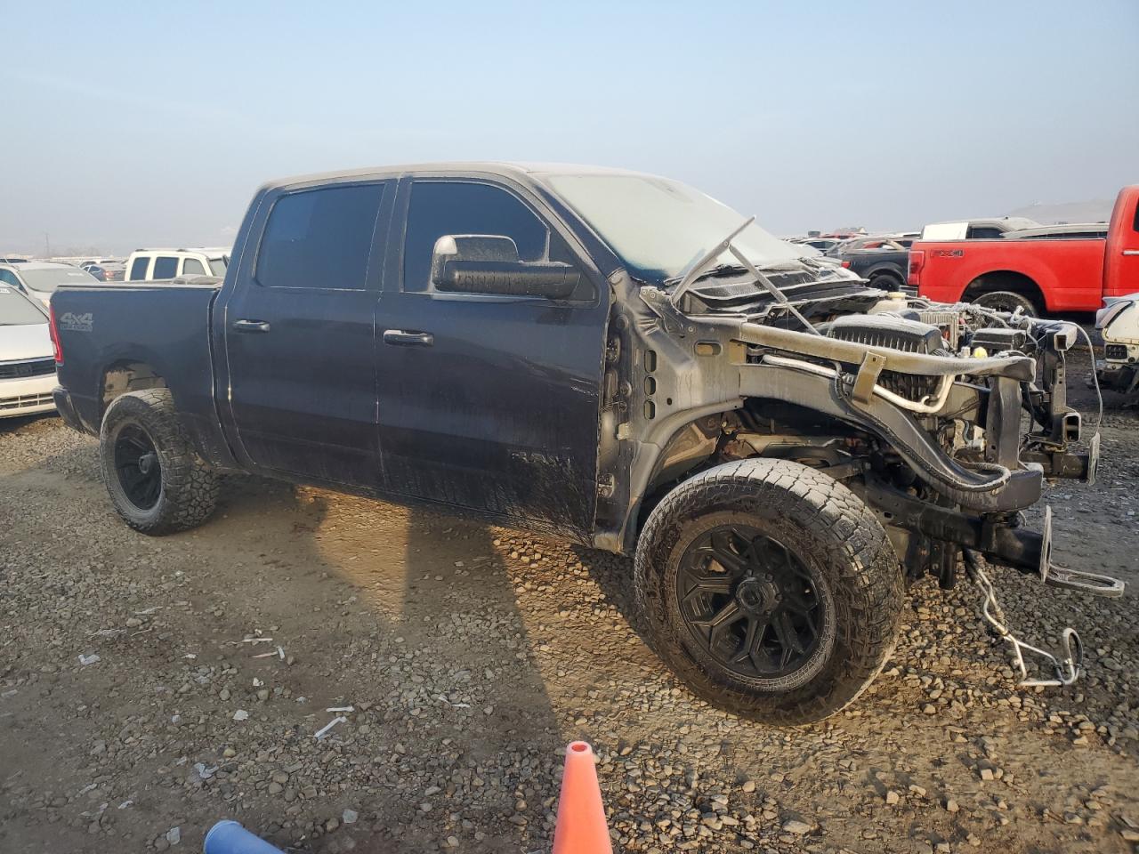2019 RAM 1500 VIN 1C6SRFFT3KN689192 Copart auction photo, front end damage thumbnail 4