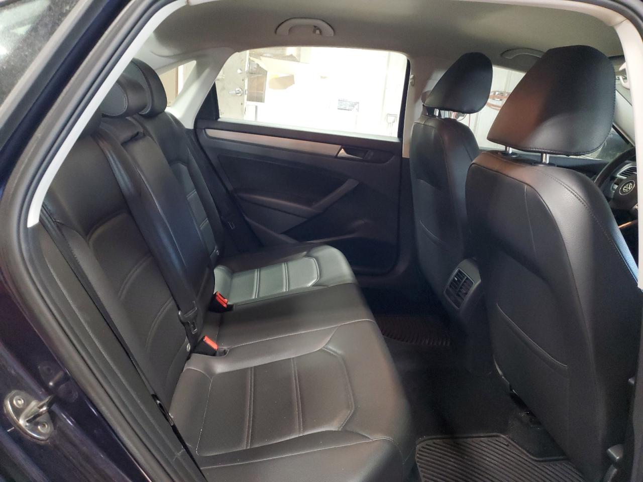 2014 Volkswagen Passat VIN 1VWBS7A3XEC052629 Copart auction photo, front end damage thumbnail 10