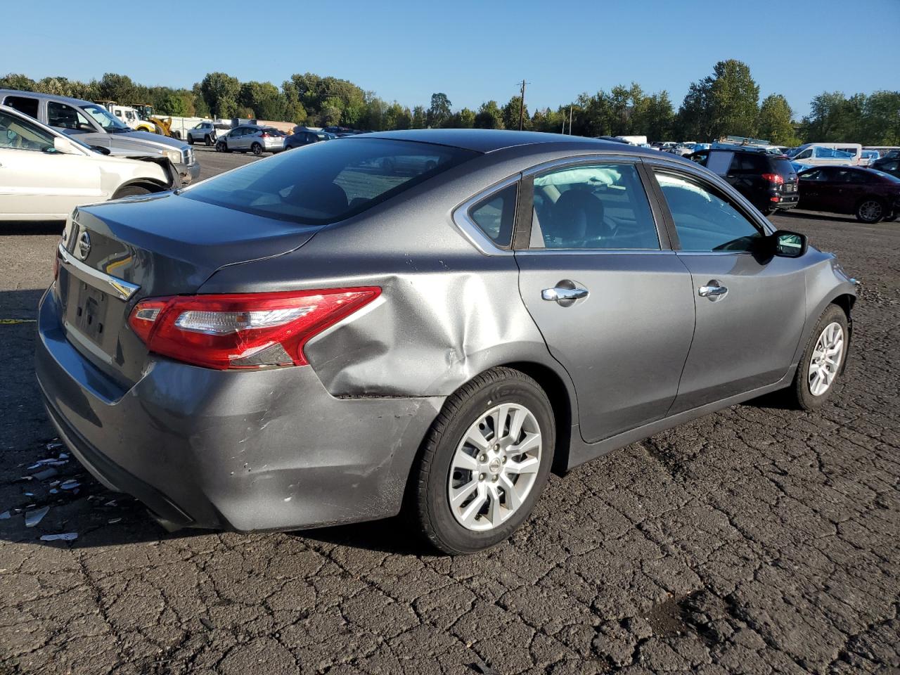 2016 Nissan Altima VIN 1N4AL3APXGN367130 Copart auction photo, front end / rear end damage thumbnail 3
