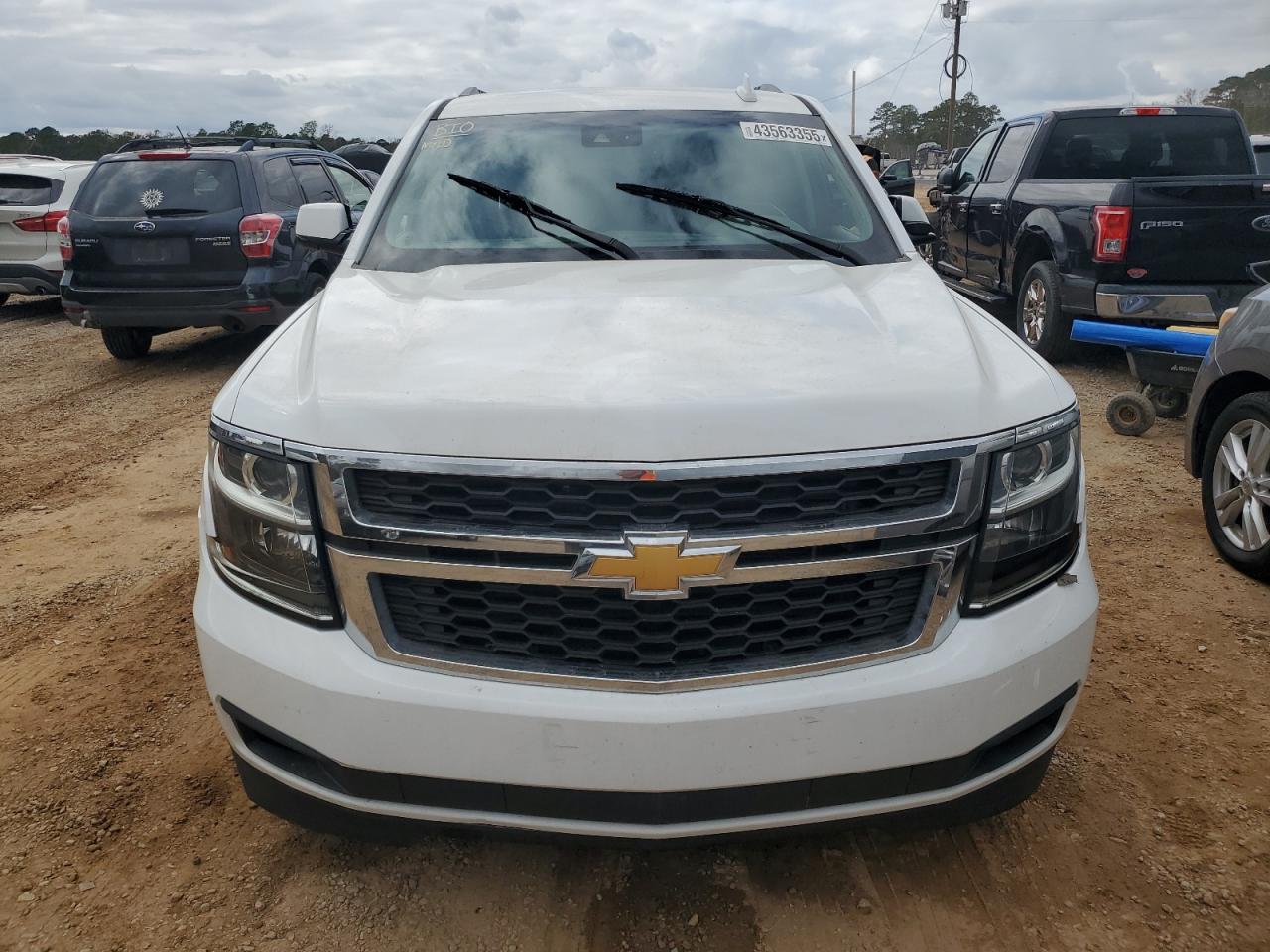2018 Chevrolet Suburban VIN 1GNSCHKC3JR206035 Copart auction photo, water/flood damage thumbnail 5
