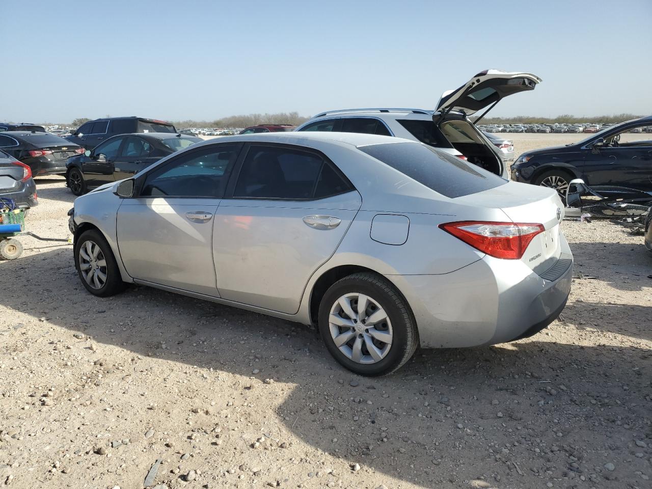 2015 Toyota Corolla VIN 5YFBURHE6FP279597 Copart auction photo, front end damage thumbnail 2