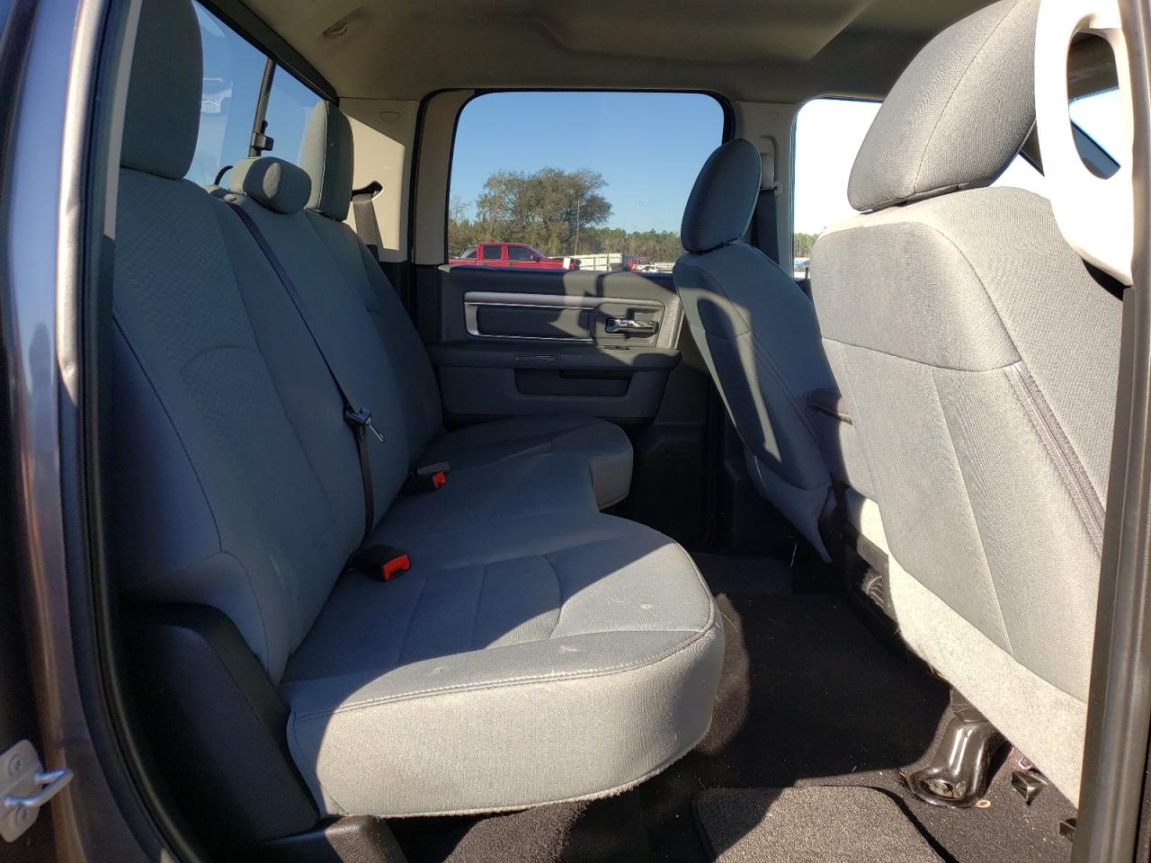 2019 RAM 1500 VIN 1C6RR6TT7KS592324 Copart auction photo, rear end / minor dent/scratches damage thumbnail 10
