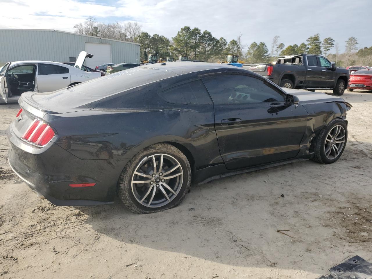 2015 Ford Mustang VIN 1FA6P8TH5F5367371 Copart auction photo, front end / rear end damage thumbnail 3