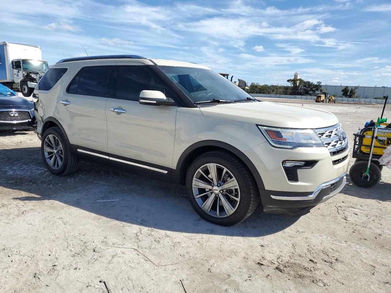 2018 Ford Explorer VIN 1FM5K7FH2JGC12361 Copart auction photo, front end / side damage thumbnail 4