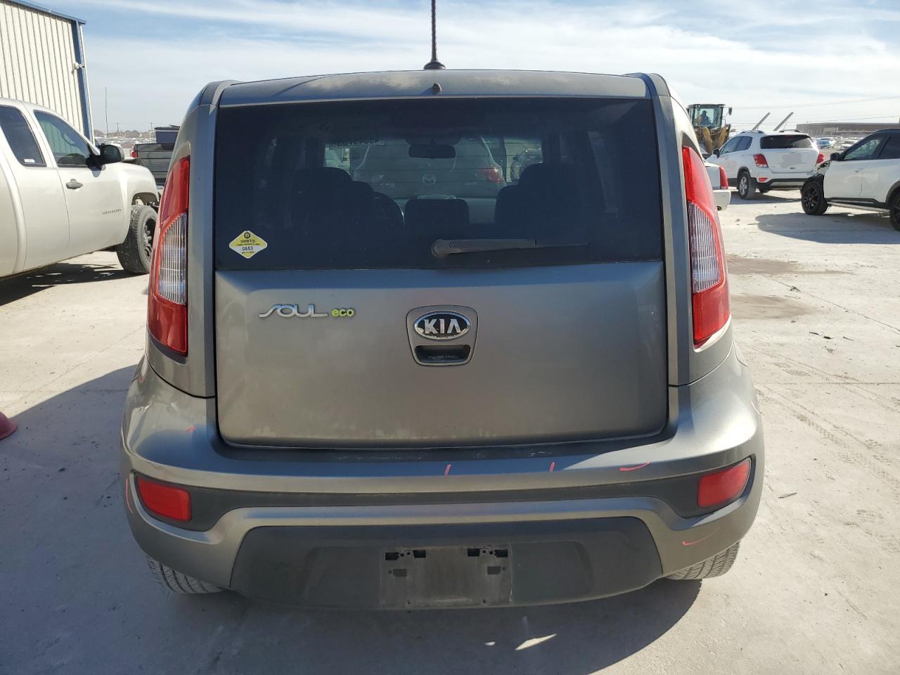 2013 KIA Soul VIN KNDJT2A62D7525066 Copart auction photo, front end / minor dent/scratches damage thumbnail 6