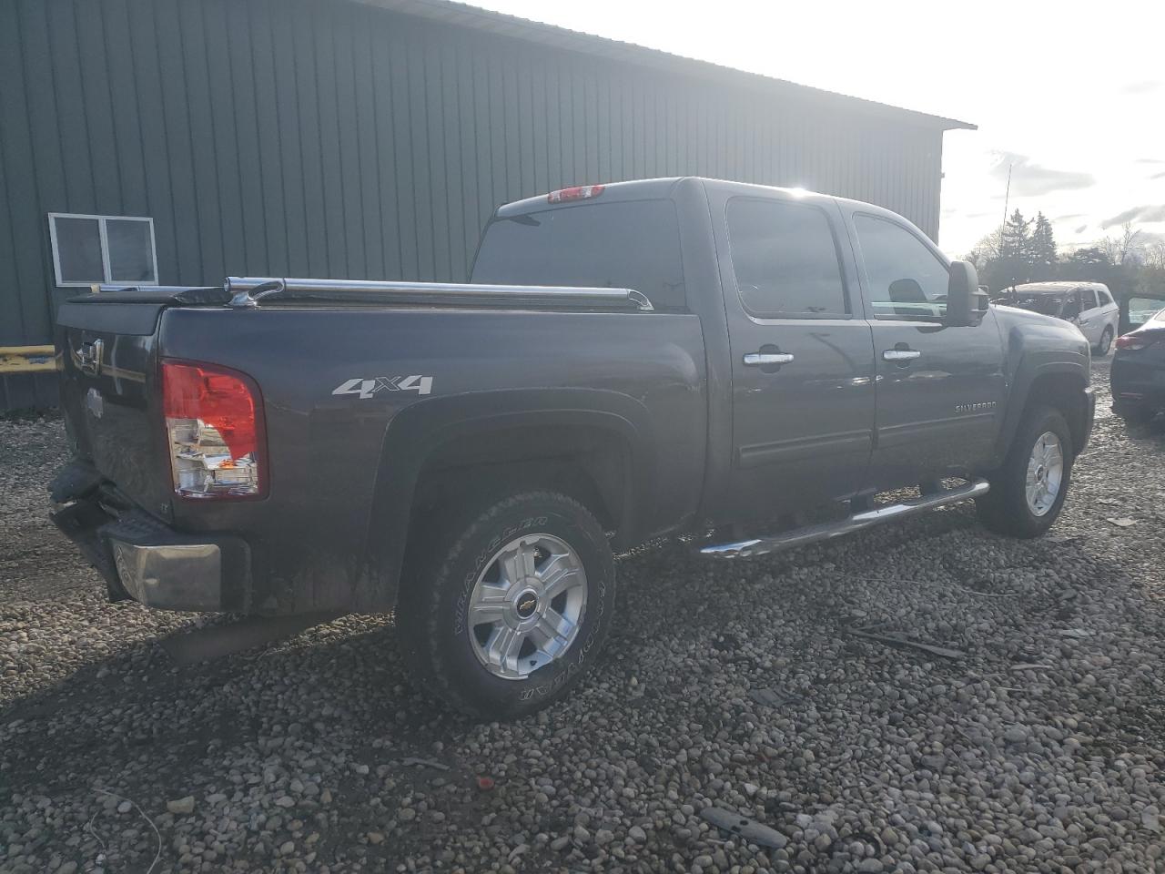 2011 Chevrolet Silverado VIN 3GCUKSE29BG312267 Copart auction photo, side / all over damage thumbnail 3