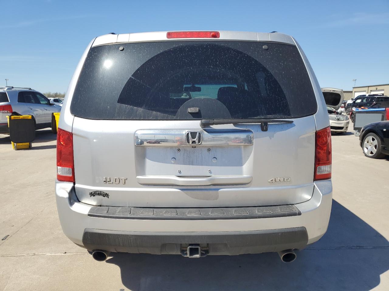 2011 Honda Pilot VIN 5FNYF4H55BB079940 Copart auction photo, side / hail damage thumbnail 6