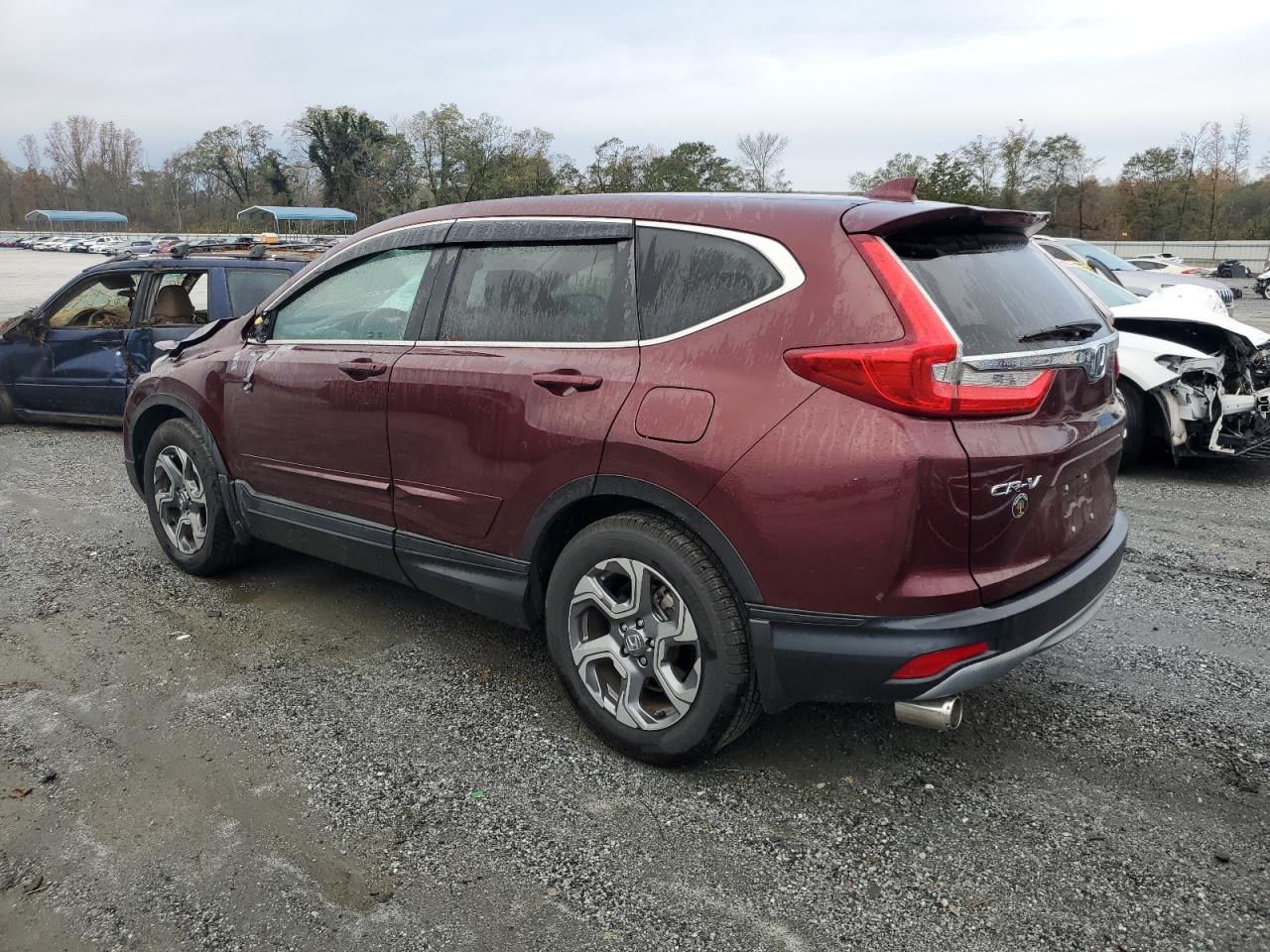 2018 Honda CR-V VIN 2HKRW2H56JH639716 Copart auction photo, front end / side damage thumbnail 2