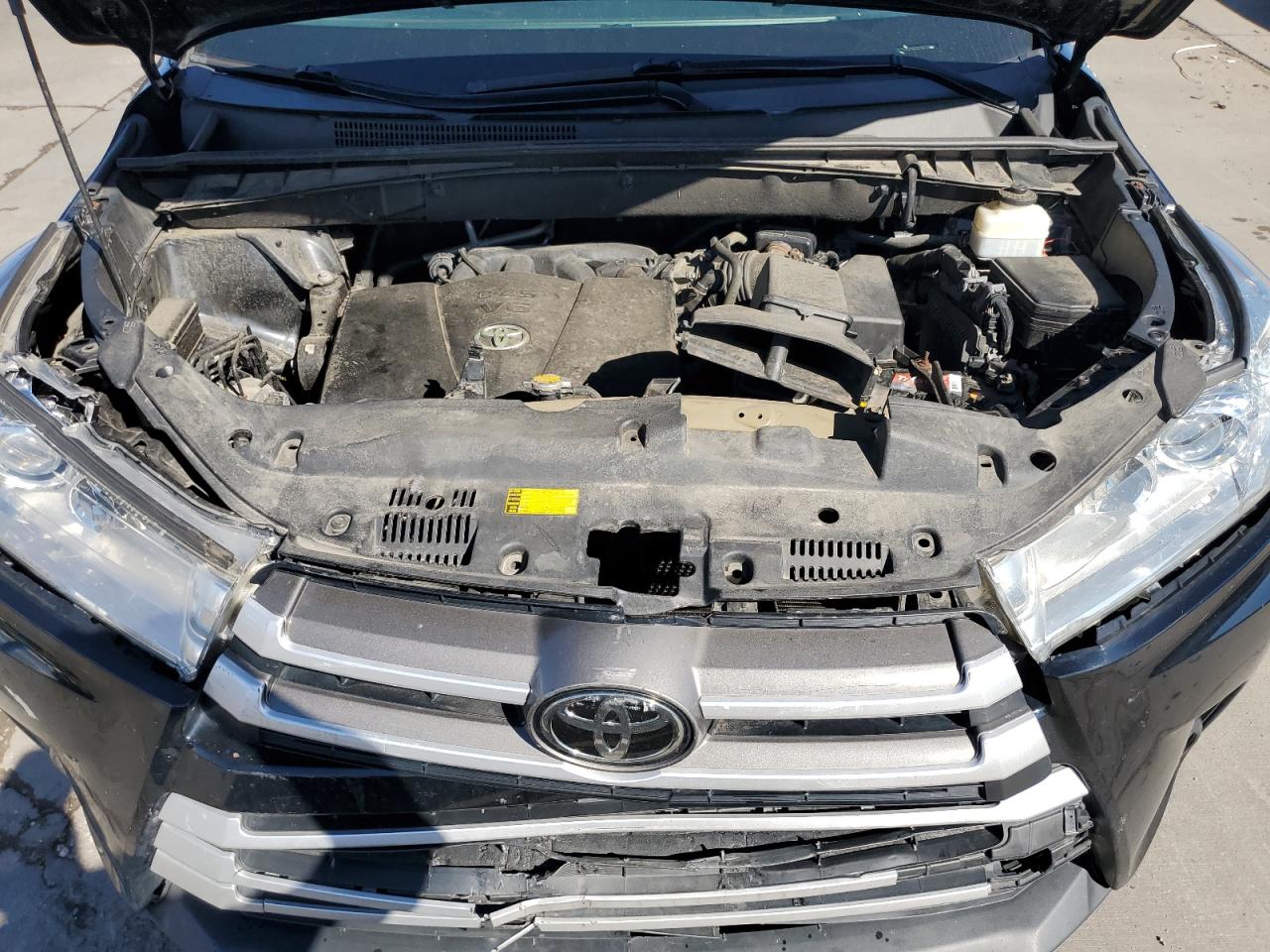 2017 Toyota Highlander VIN 5TDJZRFH8HS357642 Copart auction photo, rear end / front end damage thumbnail 12