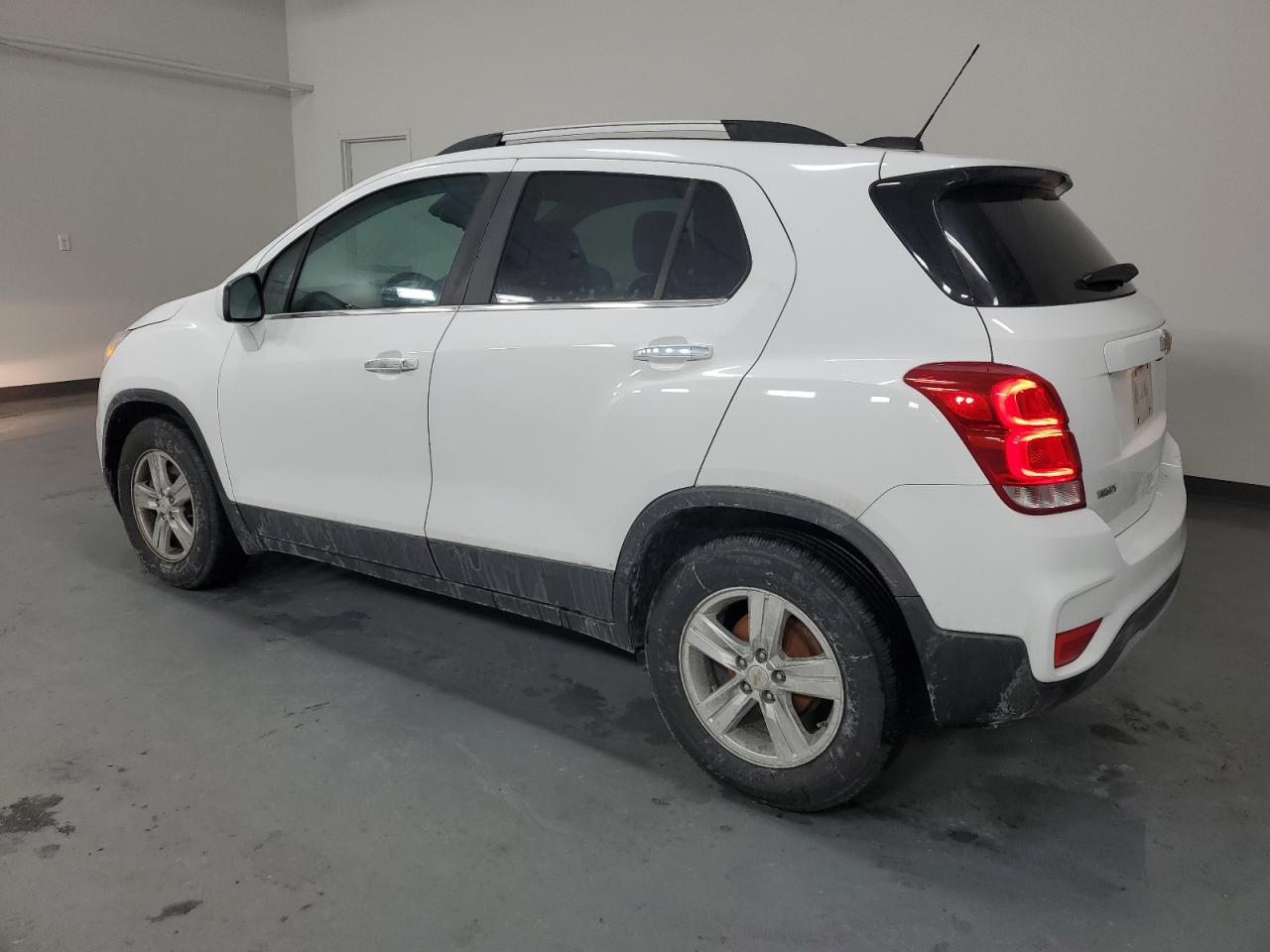 2020 Chevrolet Trax VIN KL7CJLSB1LB005417 Copart auction photo, front end damage thumbnail 2
