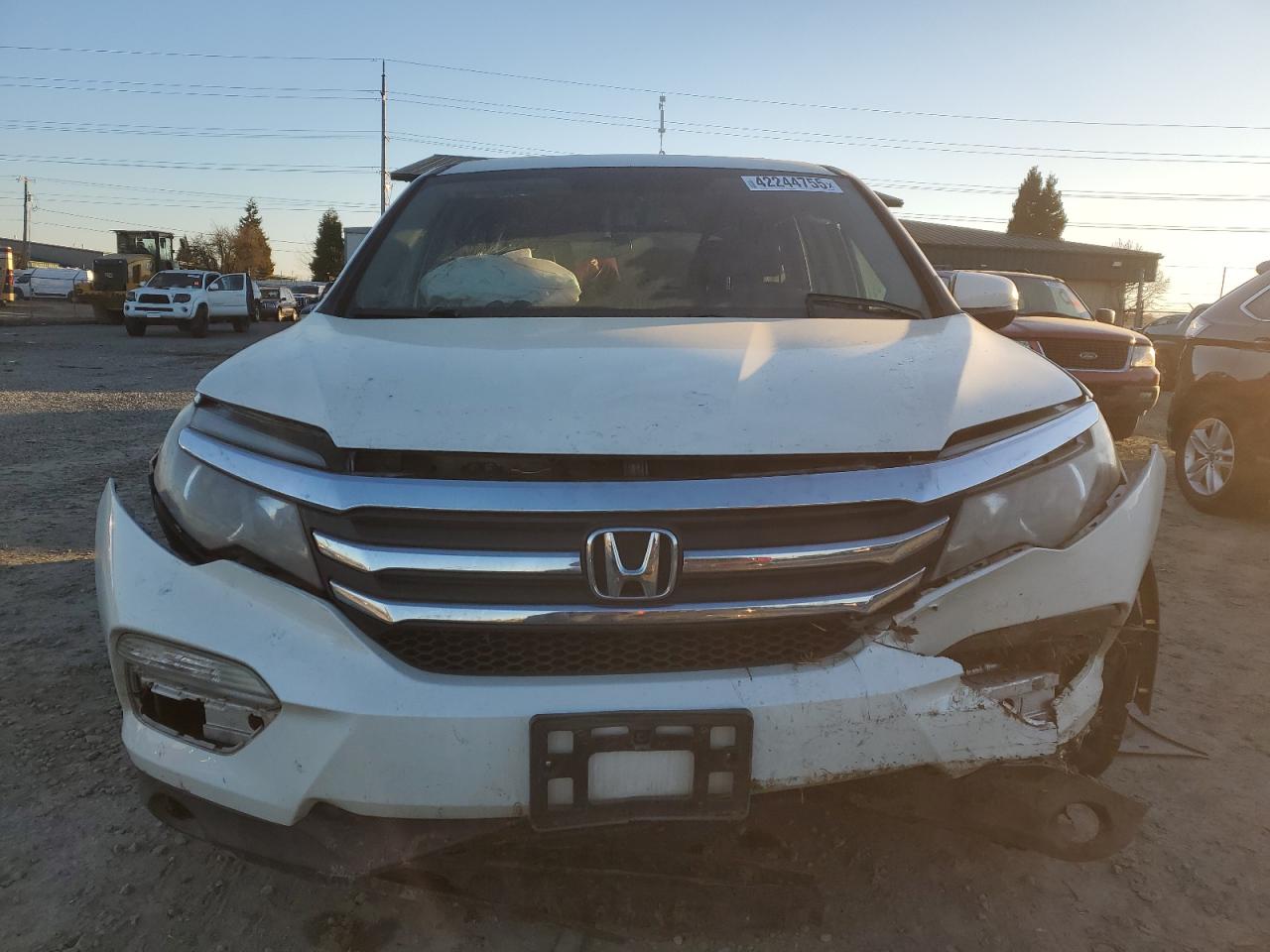 2017 Honda Pilot VIN 5FNYF6H59HB032608 Copart auction photo, front end / rear end damage thumbnail 5