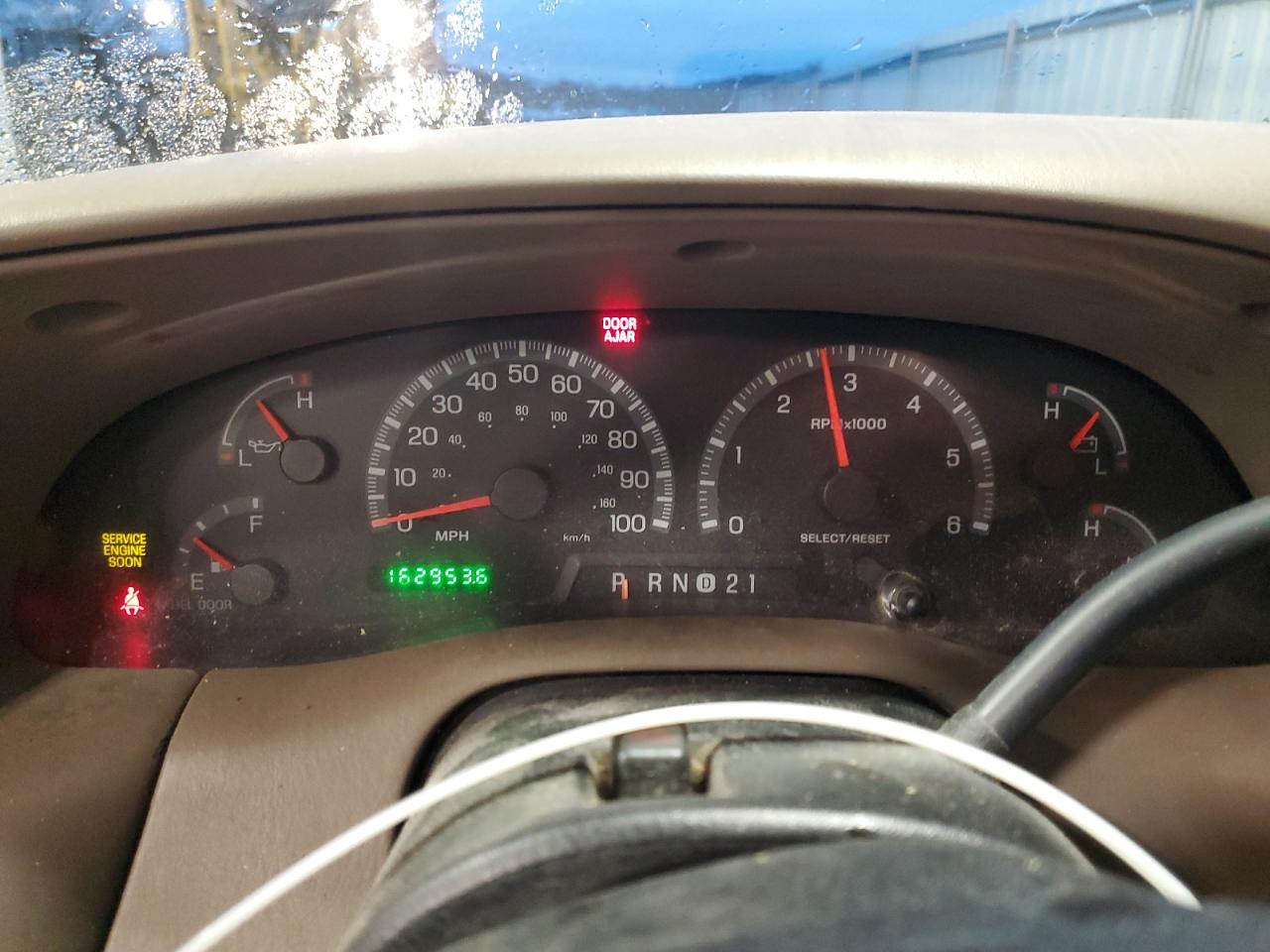 2000 Ford F-150 VIN 1FTRX18W6YNA00102 Copart auction photo, front end / minor dent/scratches damage thumbnail 9