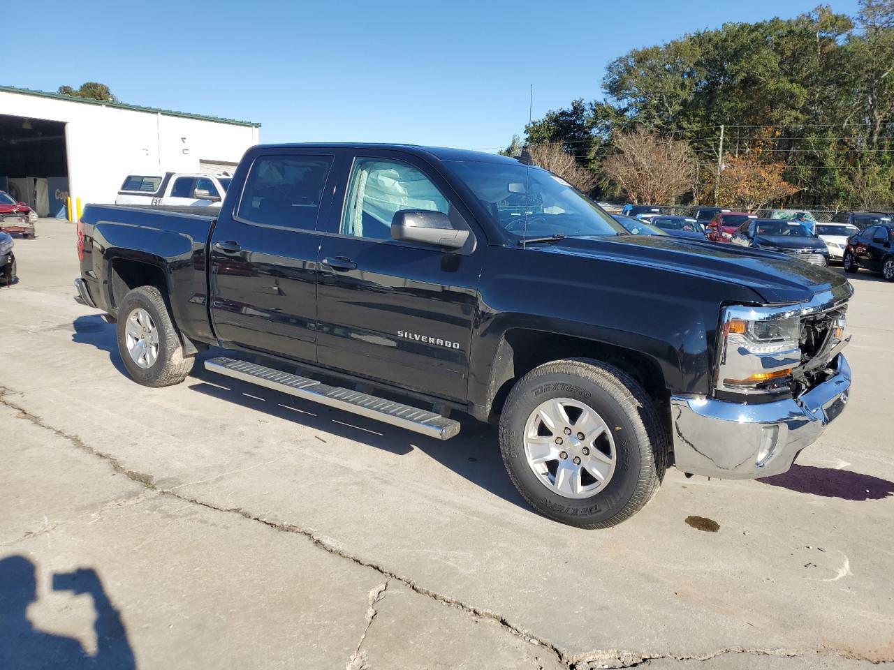 2017 Chevrolet Silverado VIN 3GCPCREC2HG435199 Copart auction photo, front end damage thumbnail 4
