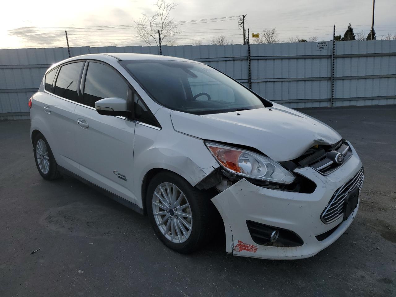 2016 Ford C-MAX VIN 1FADP5CU3GL116798 Copart auction photo, front end damage thumbnail 4