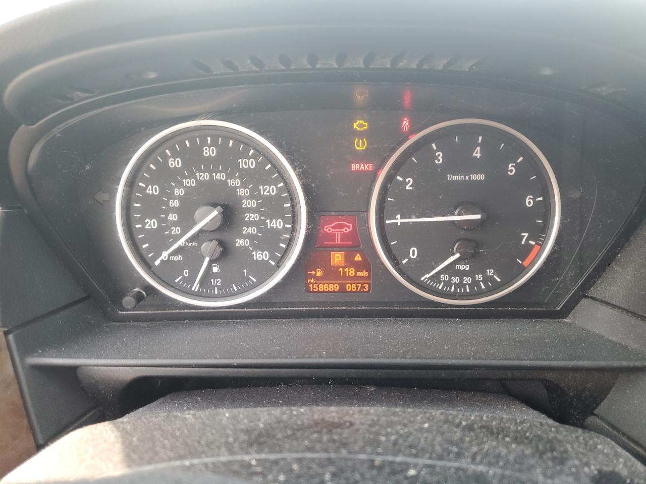 2010 BMW 5er VIN WBANV1C54AC389081 Copart auction photo, all over damage thumbnail 9