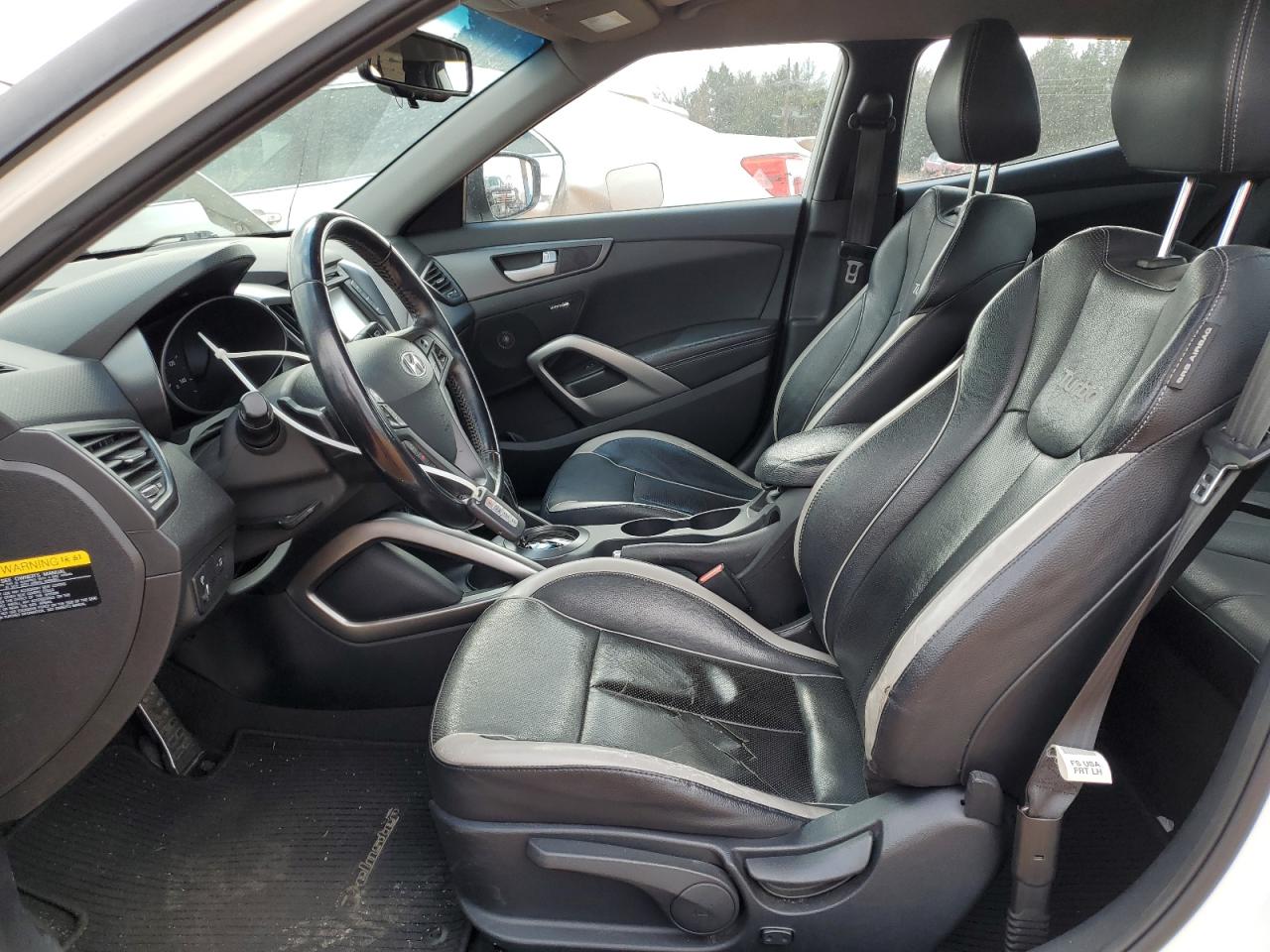 2014 Hyundai Veloster VIN KMHTC6AE0EU210661 Copart auction photo, minor dent/scratches damage thumbnail 7