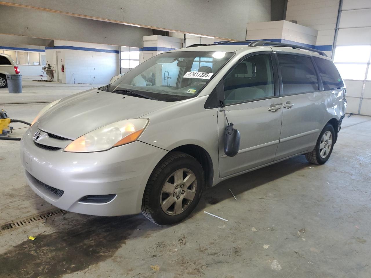 2008 Toyota Sienna VIN 5TDZK23C08S208083
