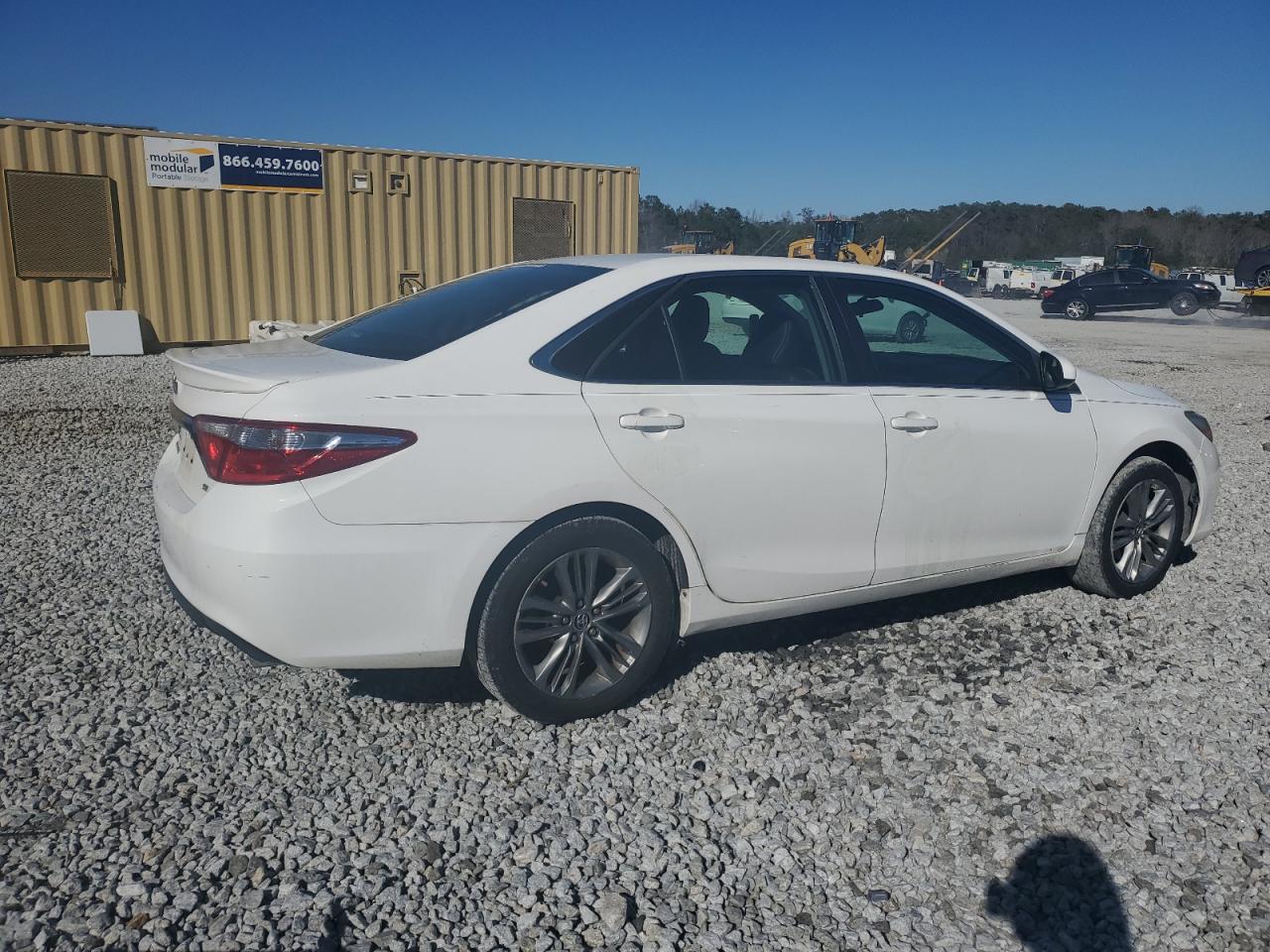 2015 Toyota Camry VIN 4T1BF1FK4FU018620 Copart auction photo, side / front end damage thumbnail 3