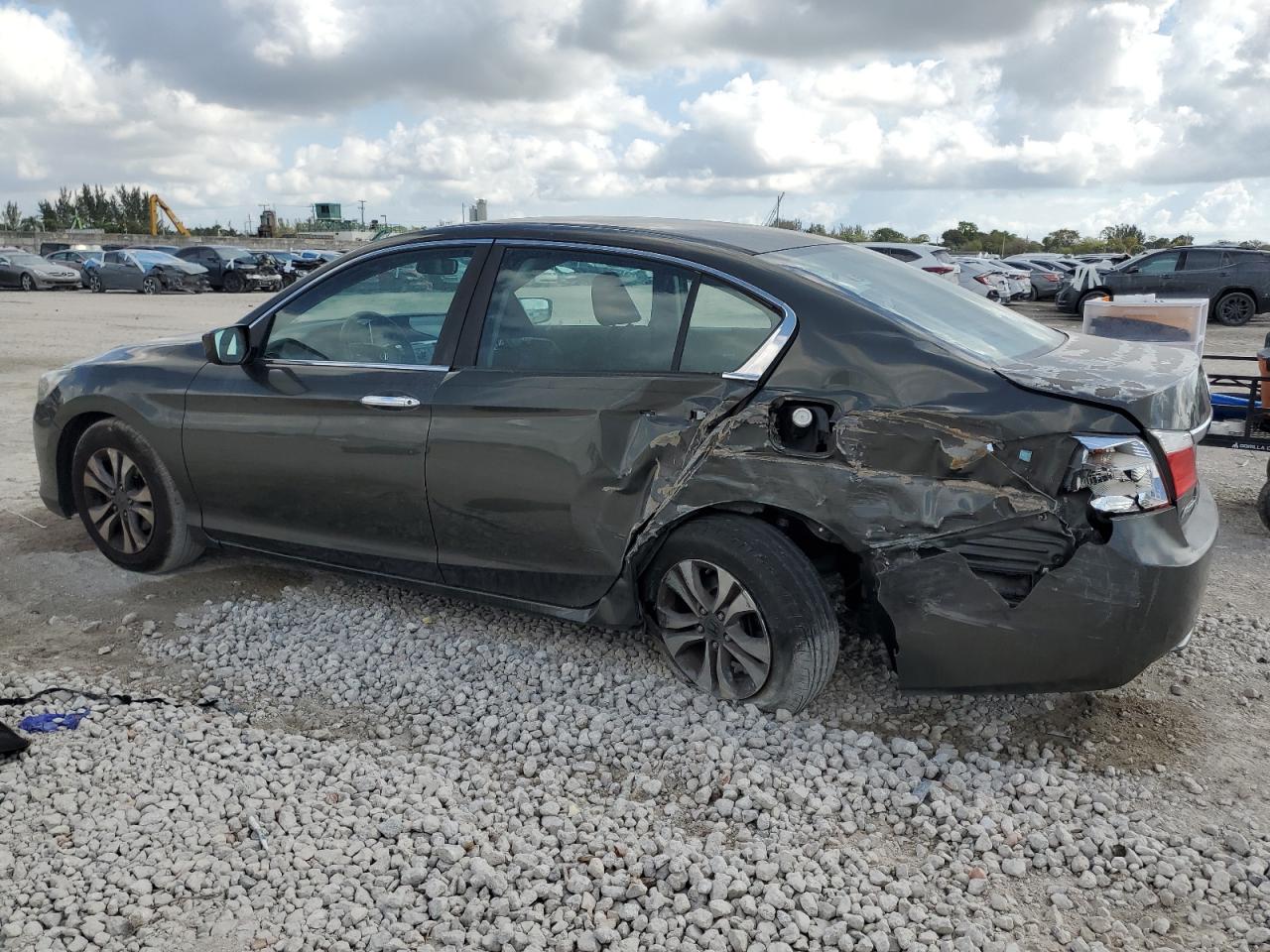 2014 Honda Accord VIN 1HGCR2F33EA117588 Copart auction photo, rear end / side damage thumbnail 2