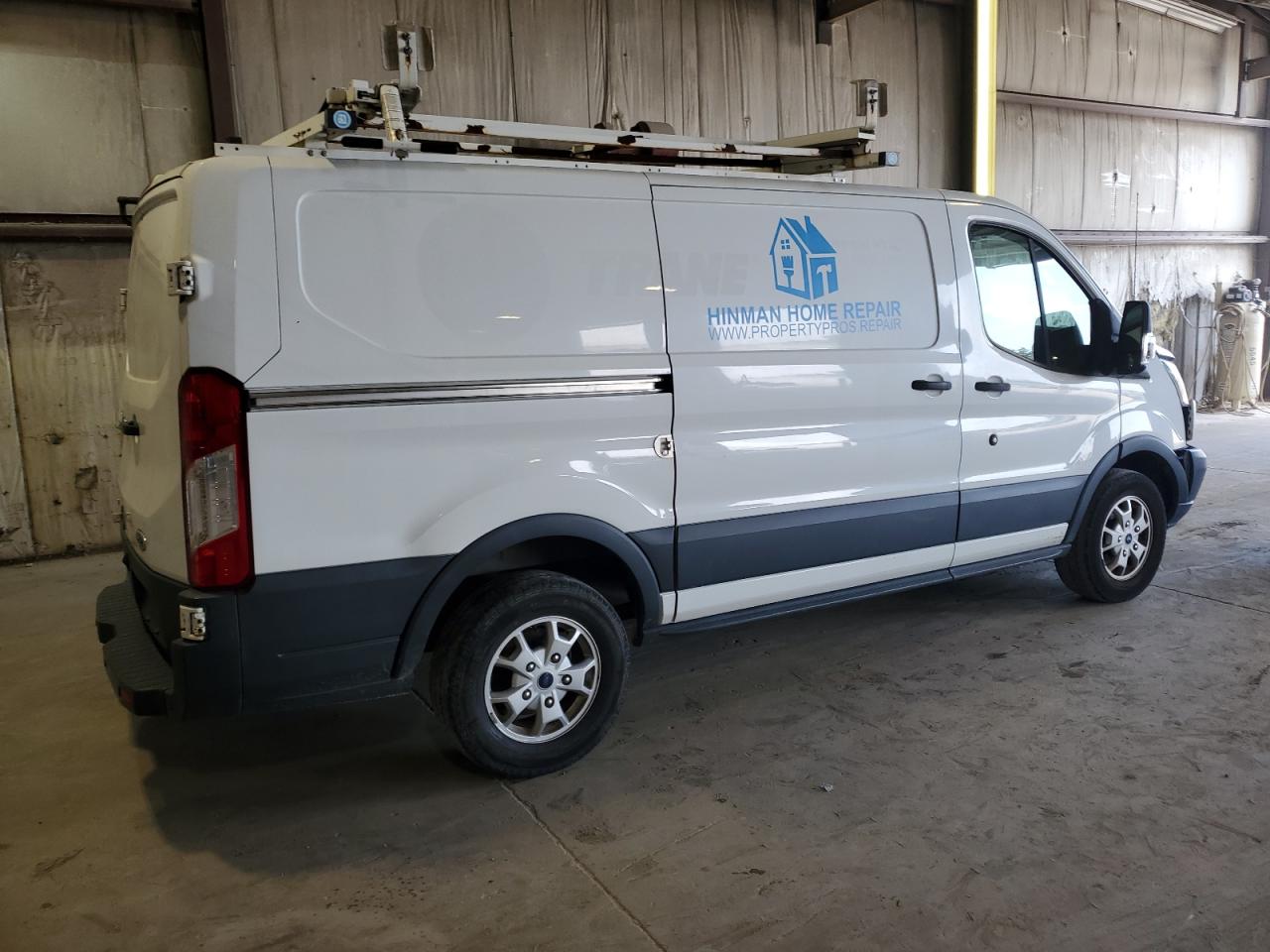 2016 Ford Transit VIN 1FTYR1YG0GKA12535 Copart auction photo, front end / minor dent/scratches damage thumbnail 3