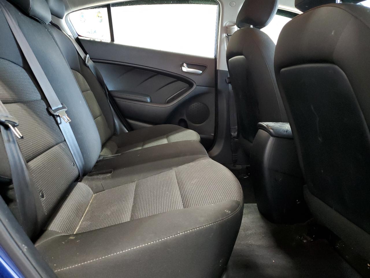 2018 KIA Forte VIN 3KPFK4A7XJE255299 Copart auction photo, side damage thumbnail 10