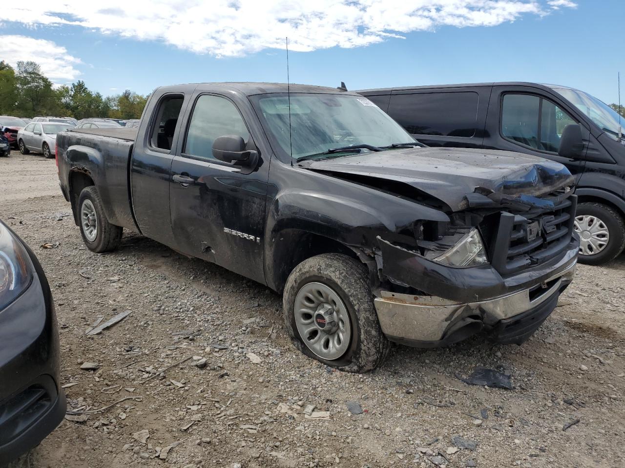 2009 GMC Sierra VIN 1GTEC19009Z183608 Copart auction photo, front end / side damage thumbnail 4