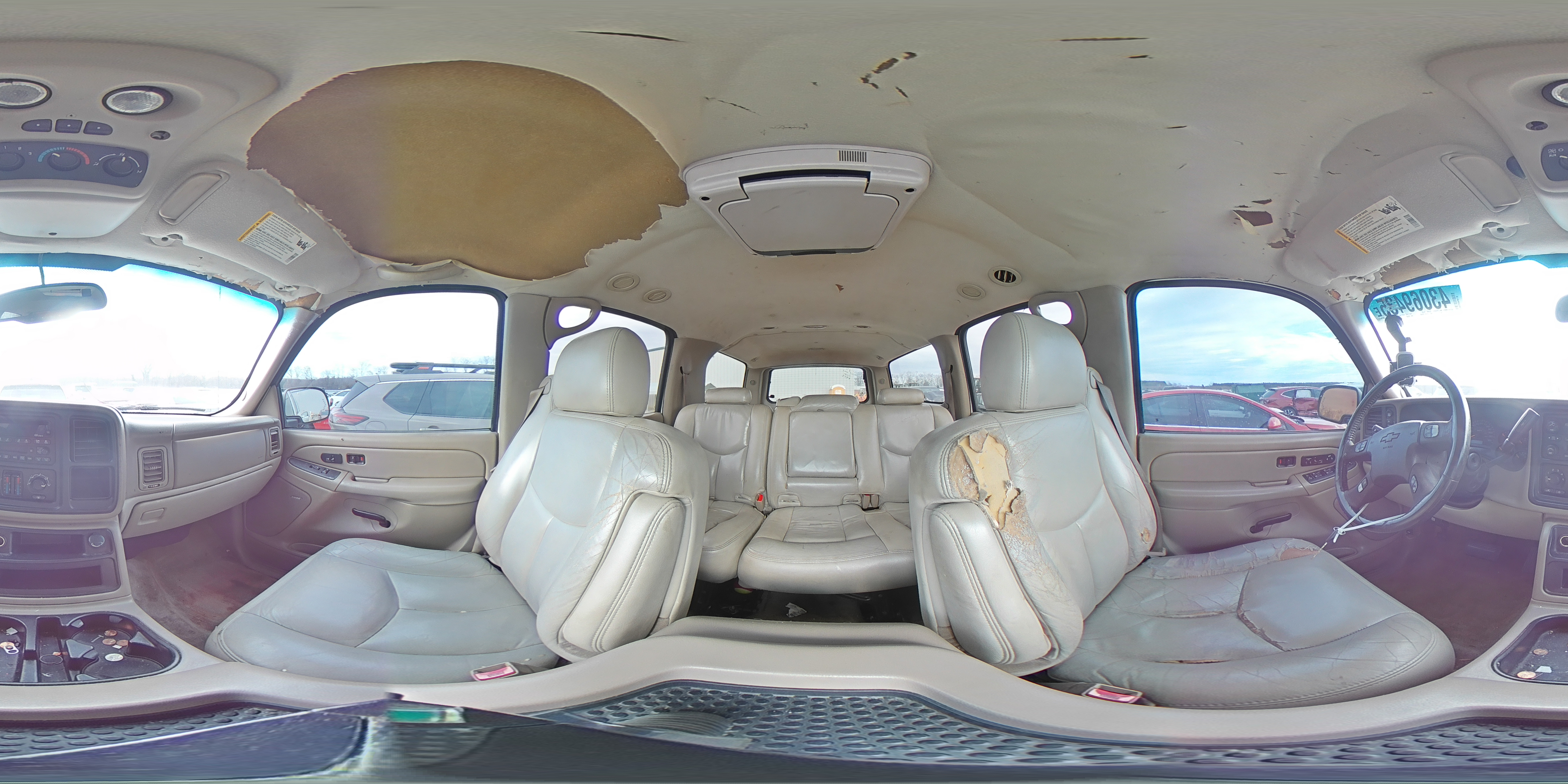 2005 Chevrolet Suburban VIN 3GNFK16Z25G122658 Copart auction photo, front end / minor dent/scratches damage thumbnail 13