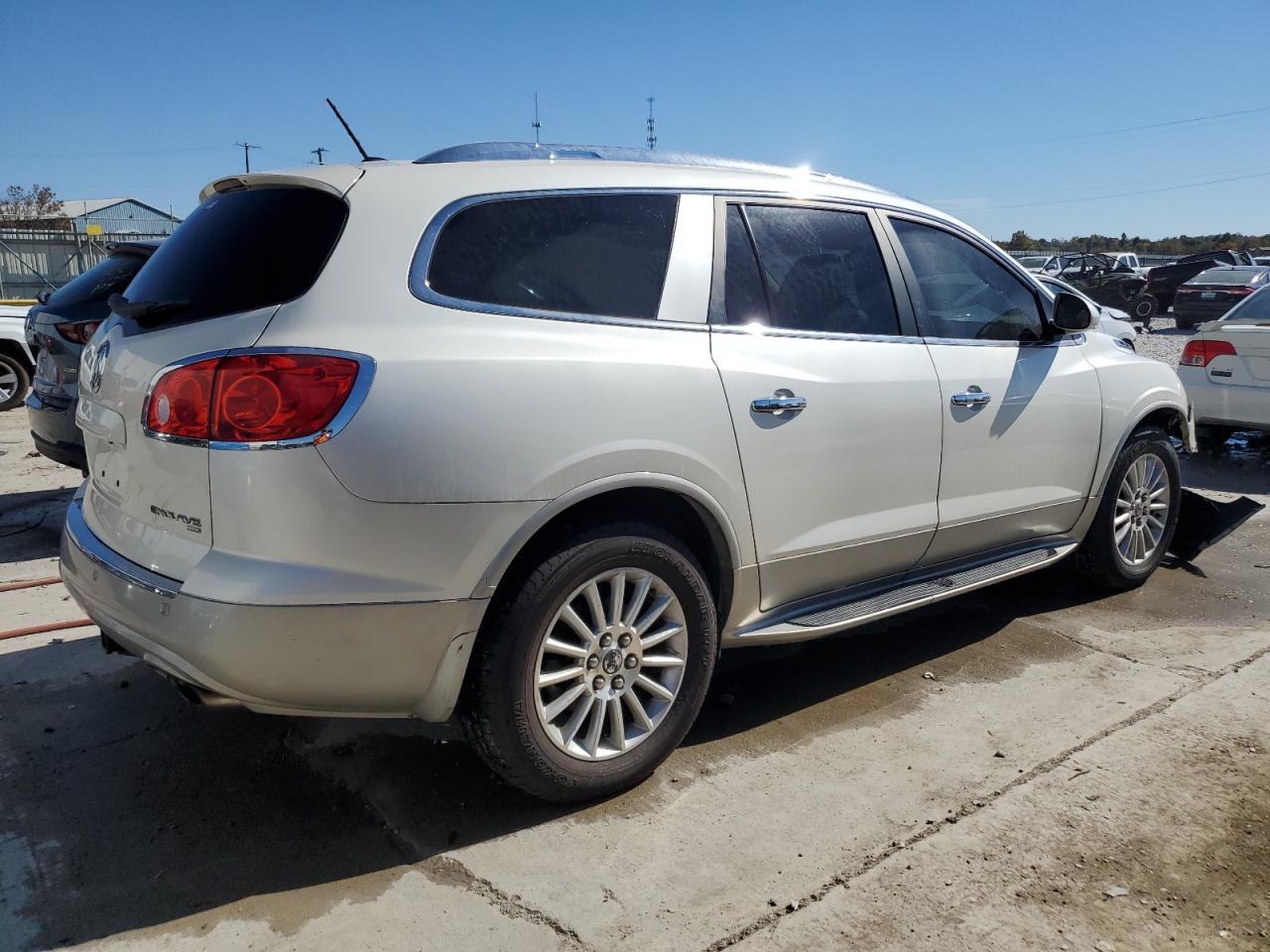 2012 Buick Enclave VIN 5GAKVCED5CJ120285 Copart auction photo, front end / undercarriage damage thumbnail 3